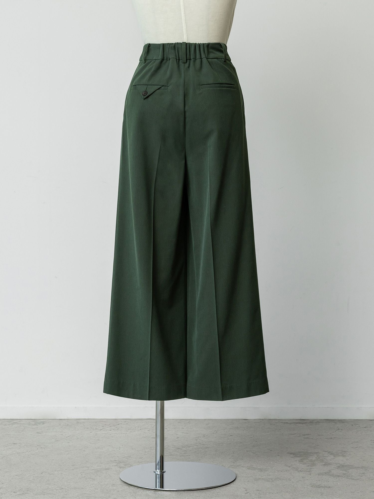 アシンメトリーツータックパンツ