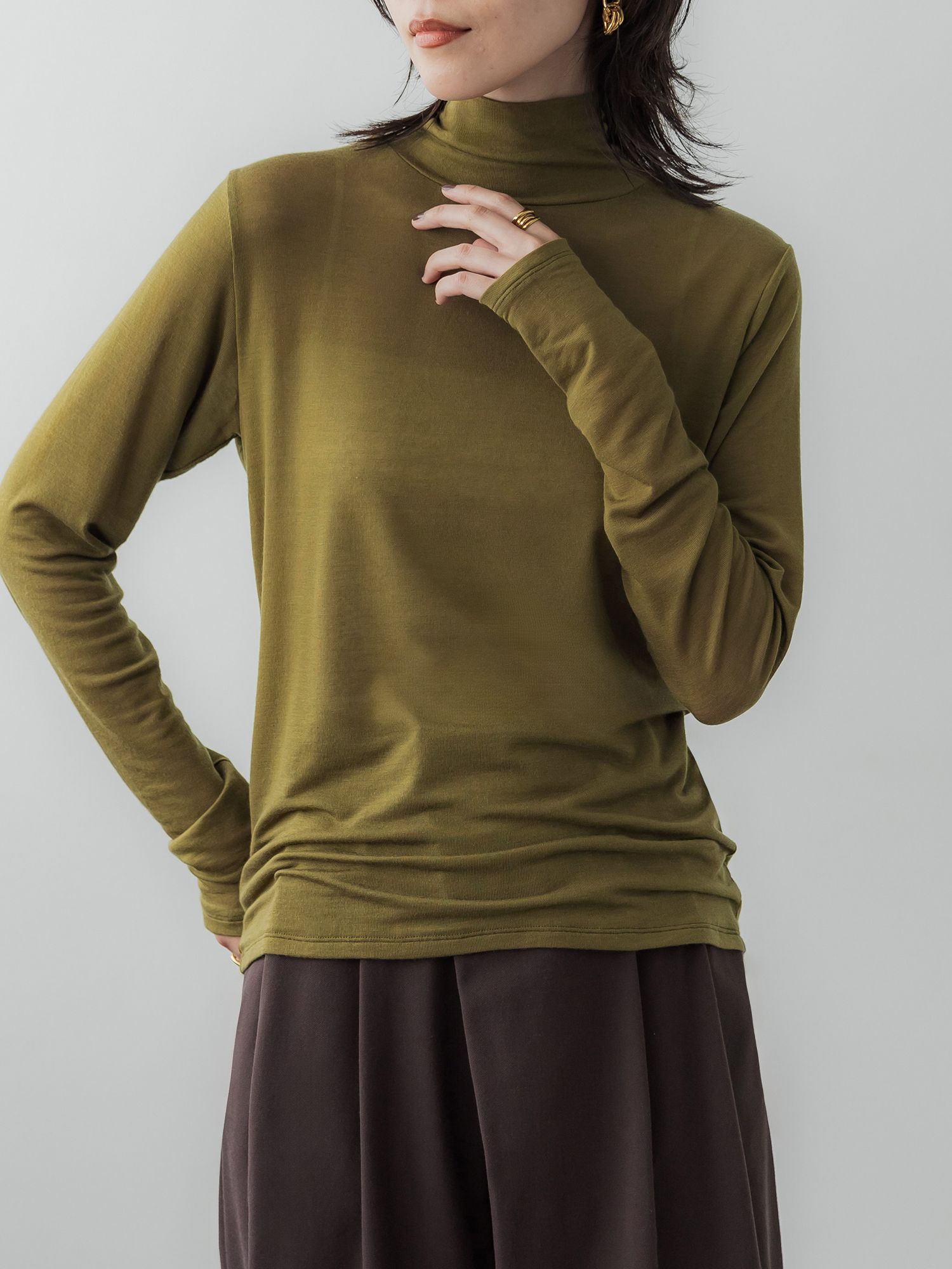 crewre online store / シルクブレンドハイネックトップス