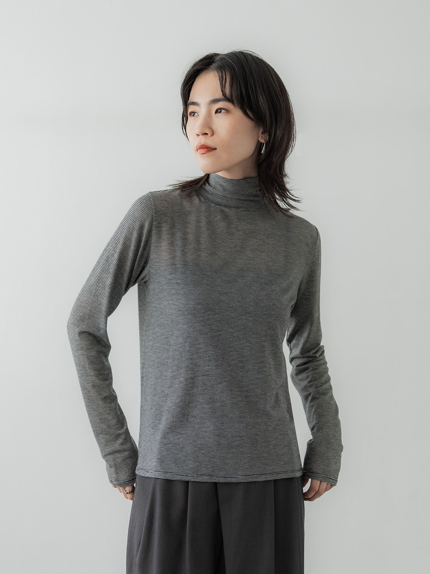 crewre online store / シルクブレンドハイネックトップス