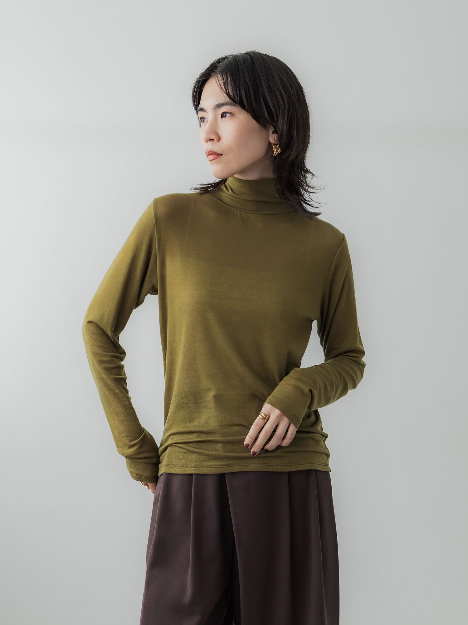 crewre online store / シルクブレンドハイネックトップス
