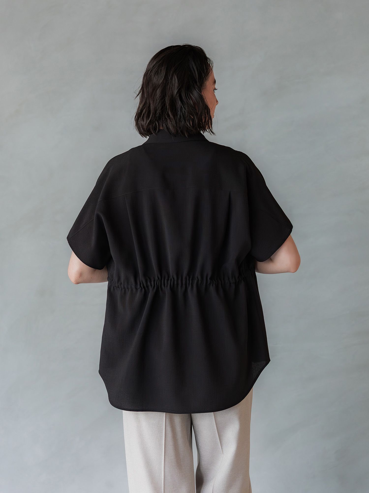 H173 B83 W66 H96 / 着用サイズ : size2