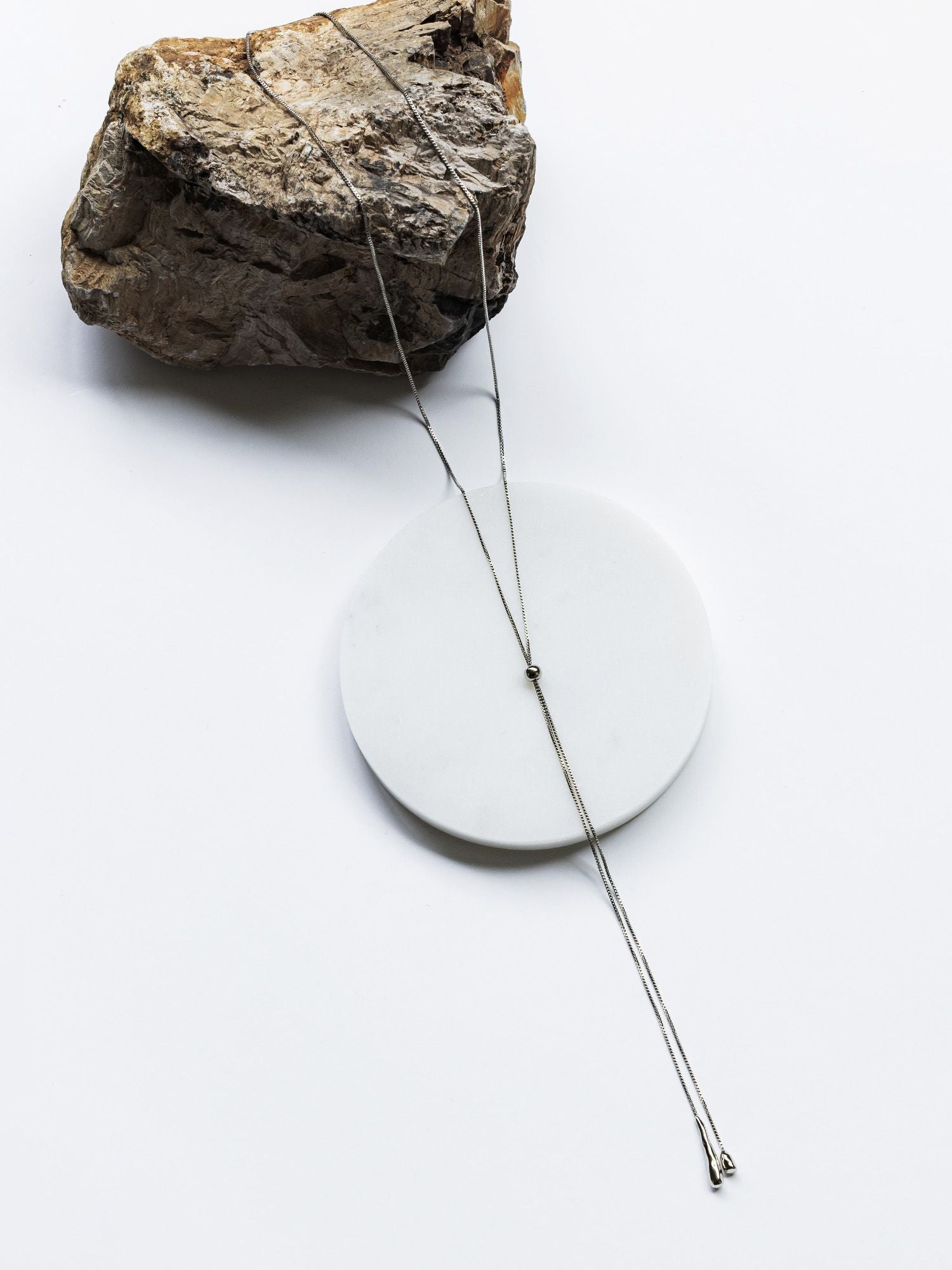 マルチウェイドロップネックレス