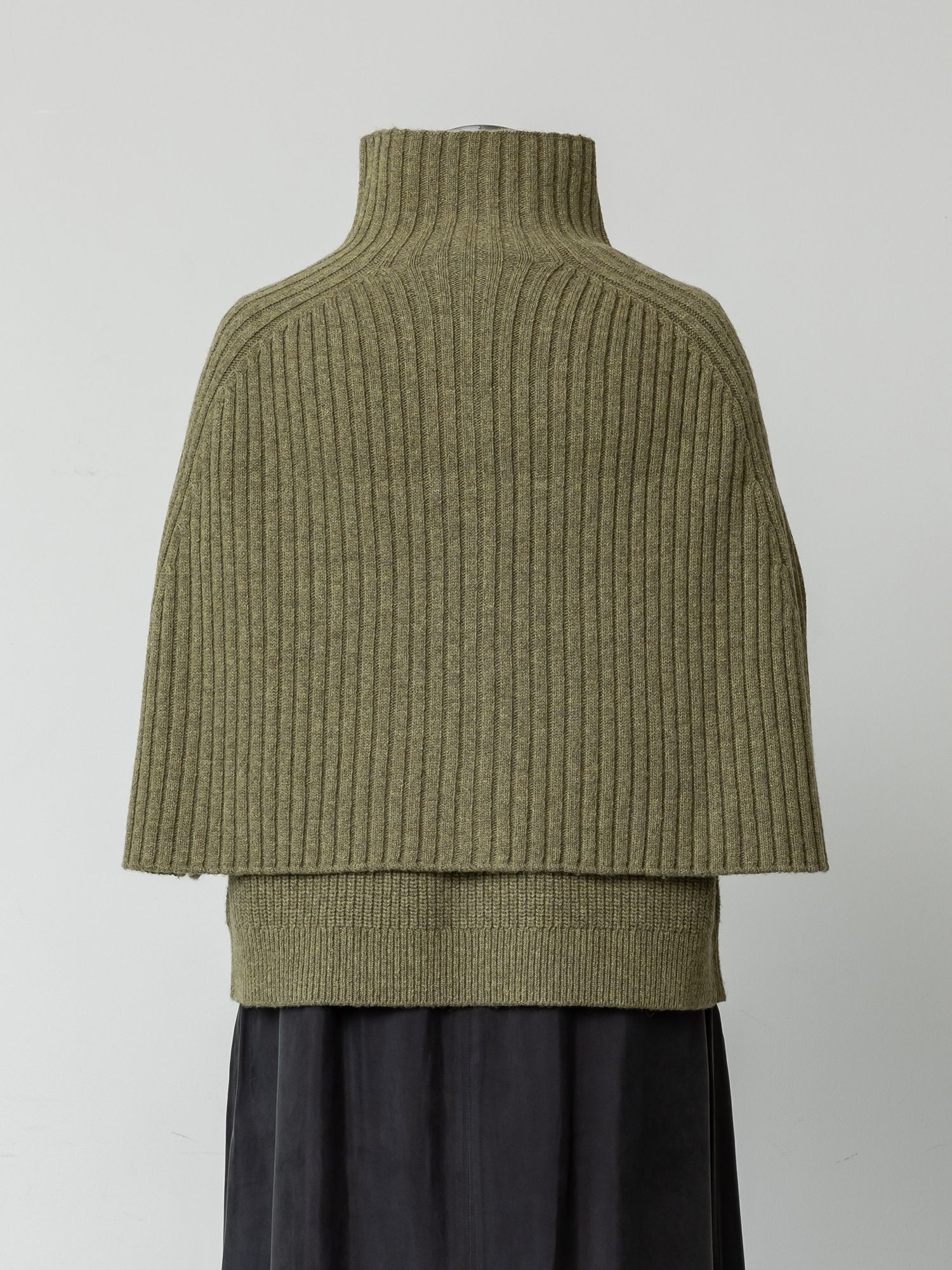 ケープレイヤードVネックベスト