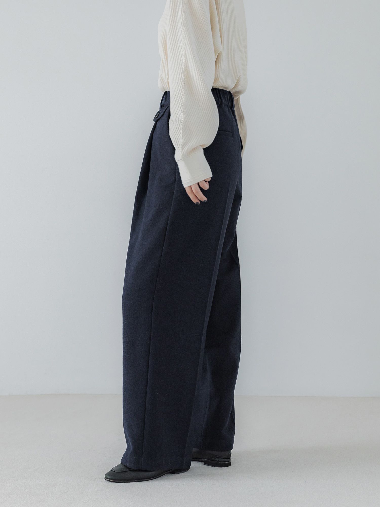 H170 B78 W59 H85 / 着用サイズ : サンプル