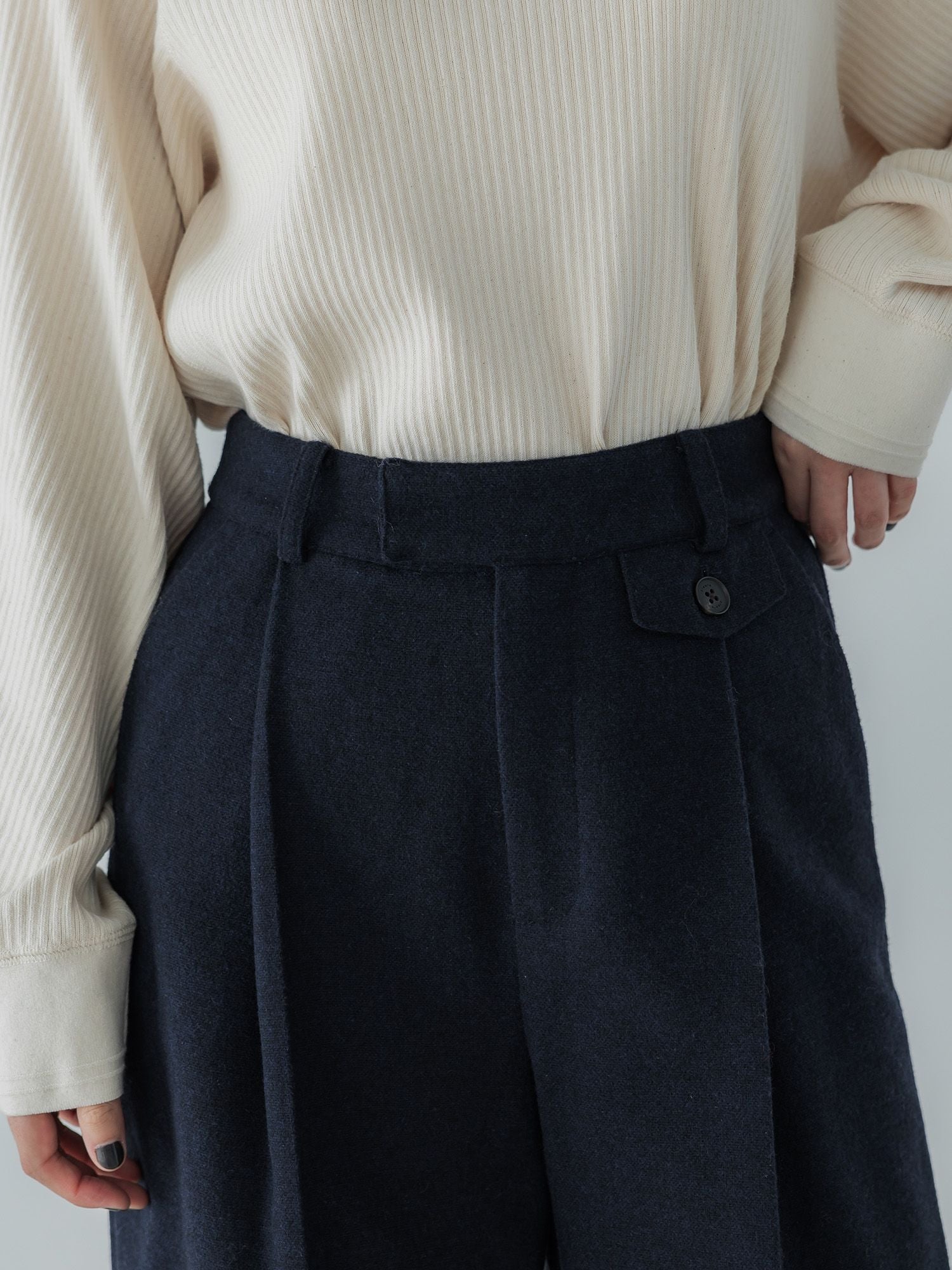 H170 B78 W59 H85 / 着用サイズ : サンプル