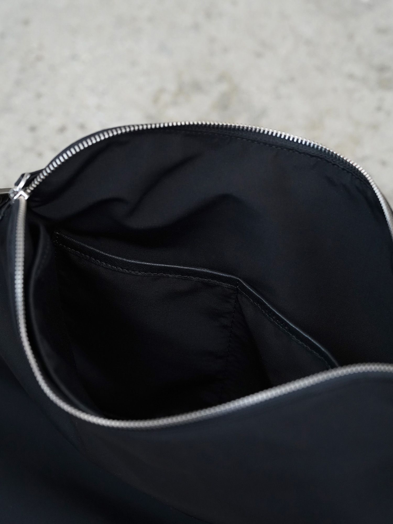 crewre online store / ナイロンレザーショルダーバッグ