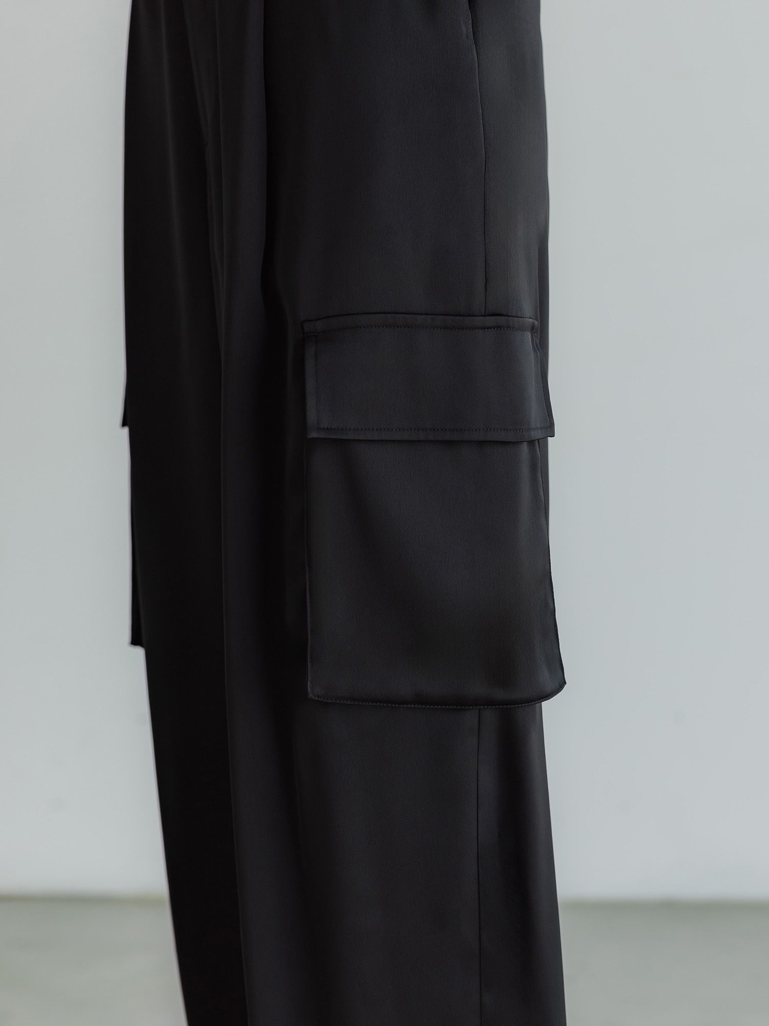 H168 B78 W61 H88 / 着用サイズ : サンプル