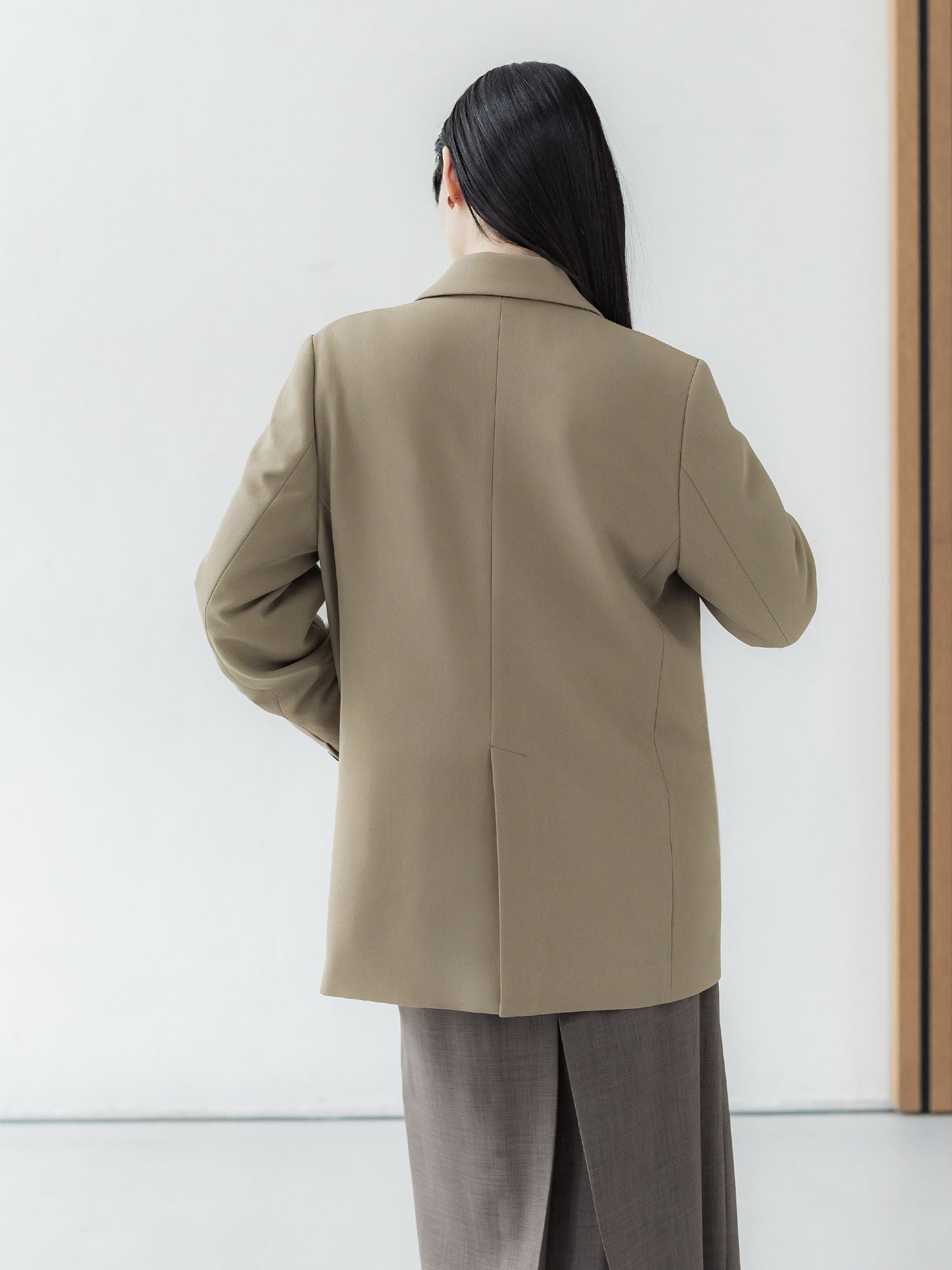 H167 B82 W60 H88 / 着用サイズ : size3