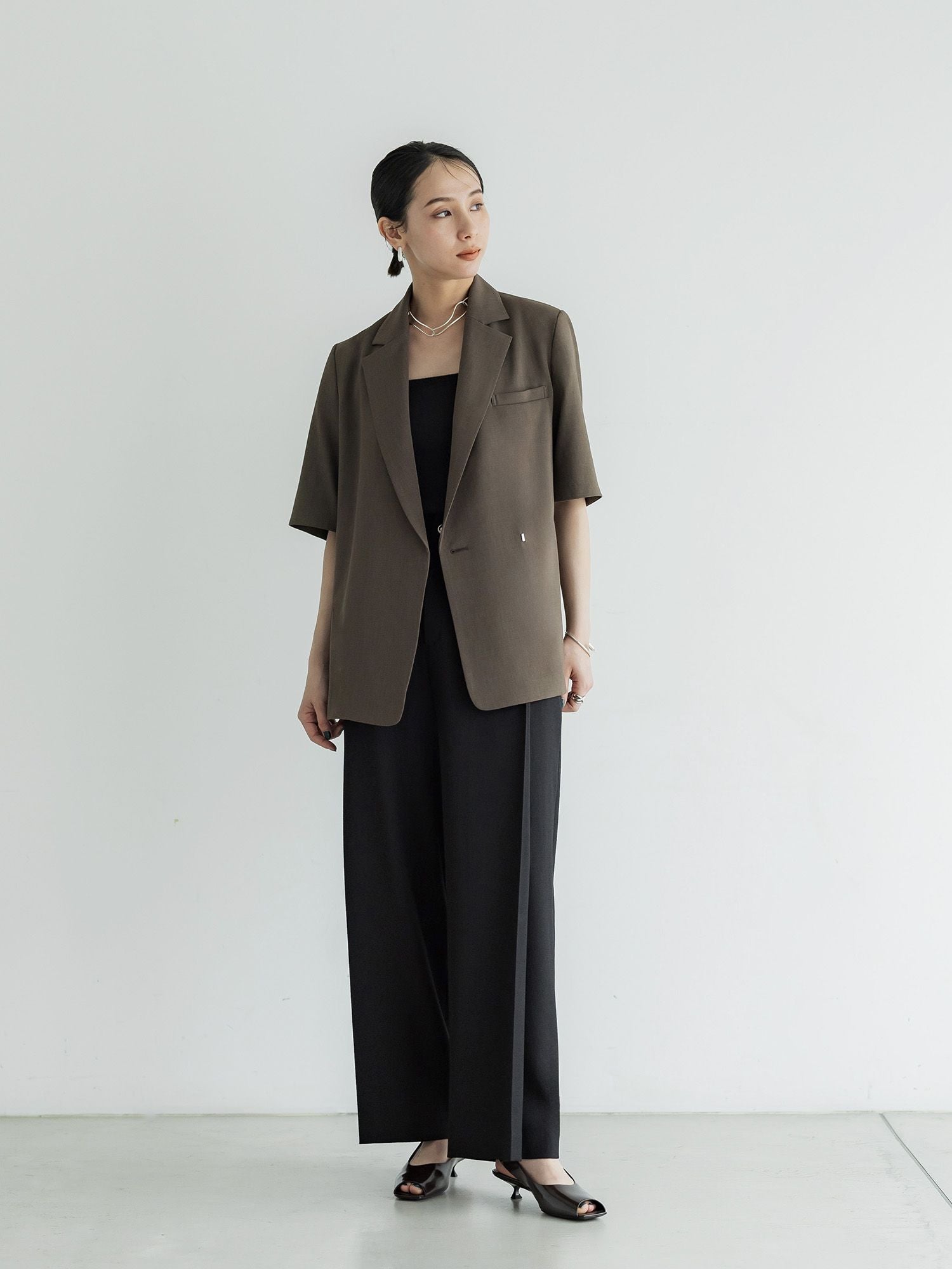 H170 B82 W60 H91/ 着用サイズ : サンプル