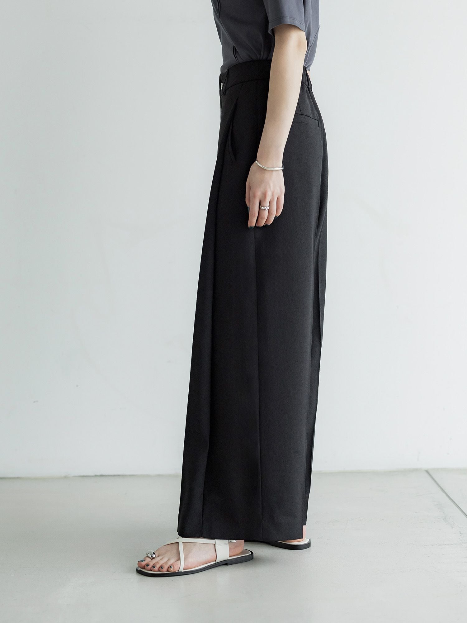 H170 B82 W60 H91/ 着用サイズ : サンプル