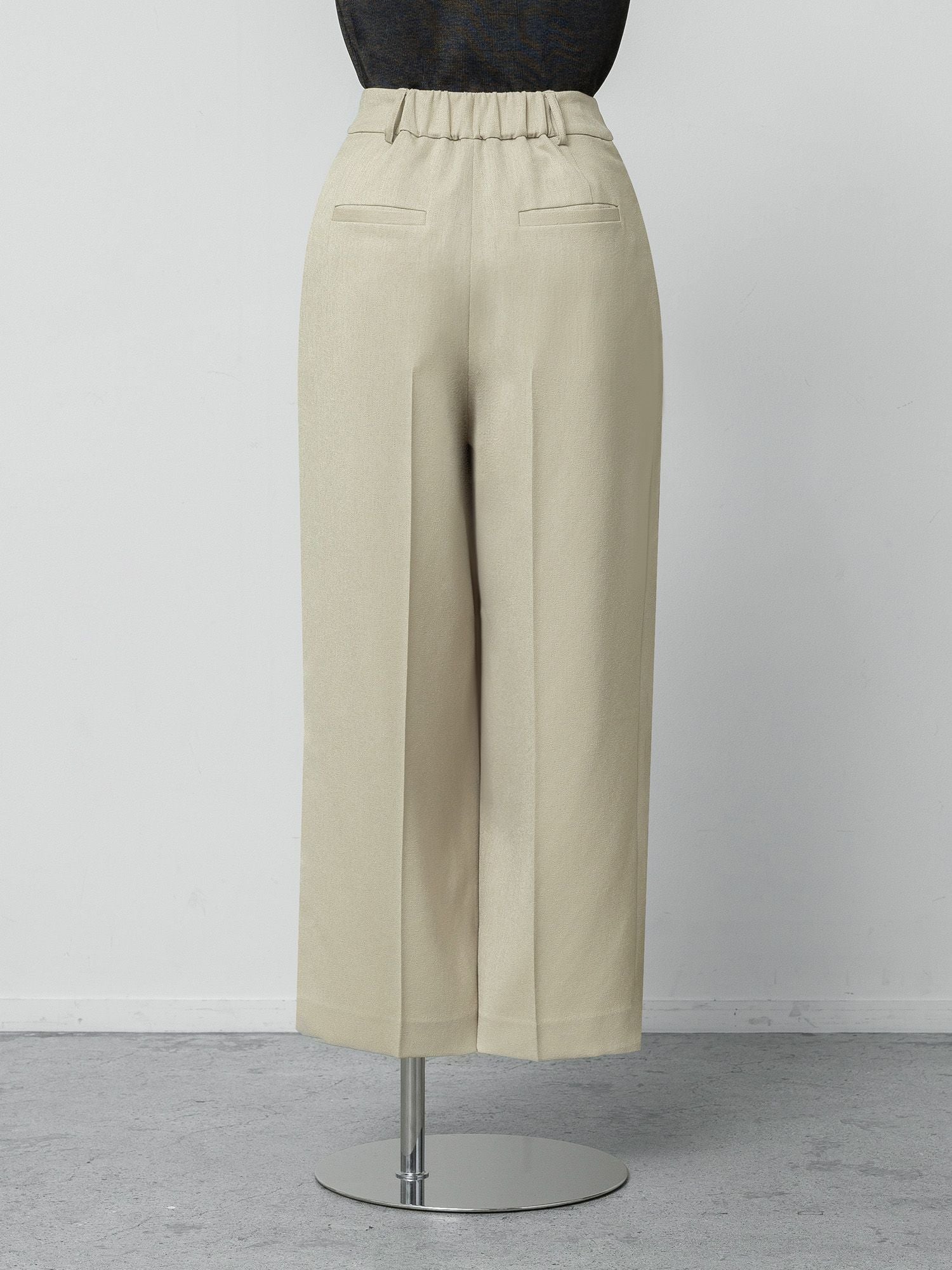 サイドタックスラブワイドパンツ