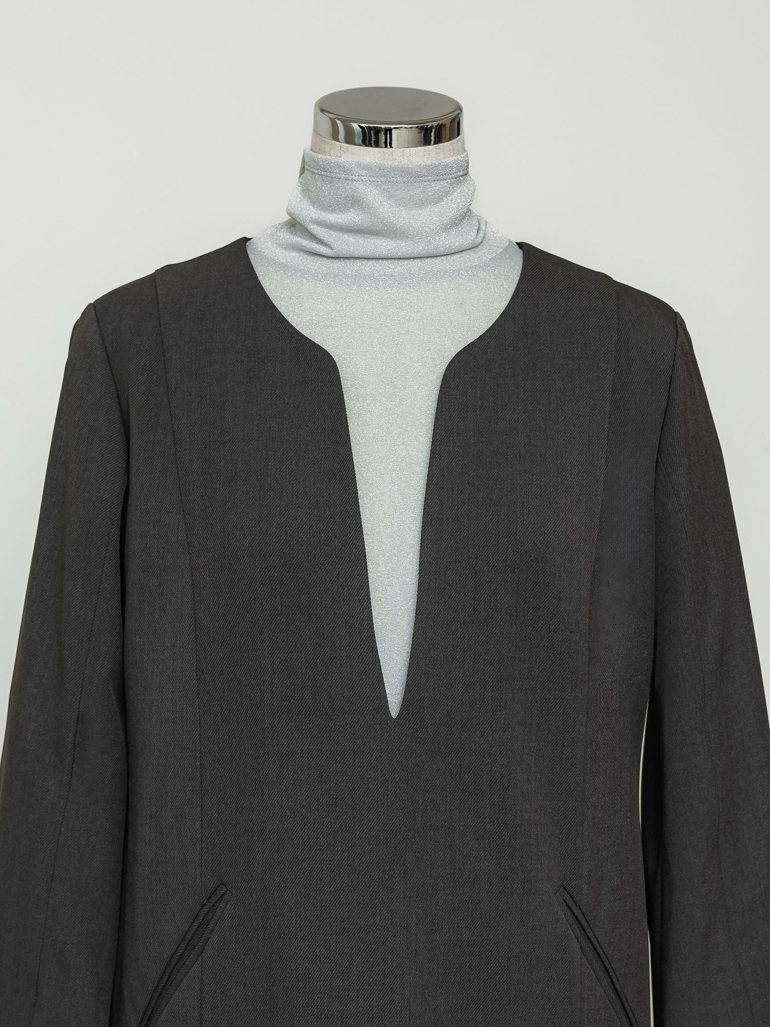 ディープネックセットワンピース