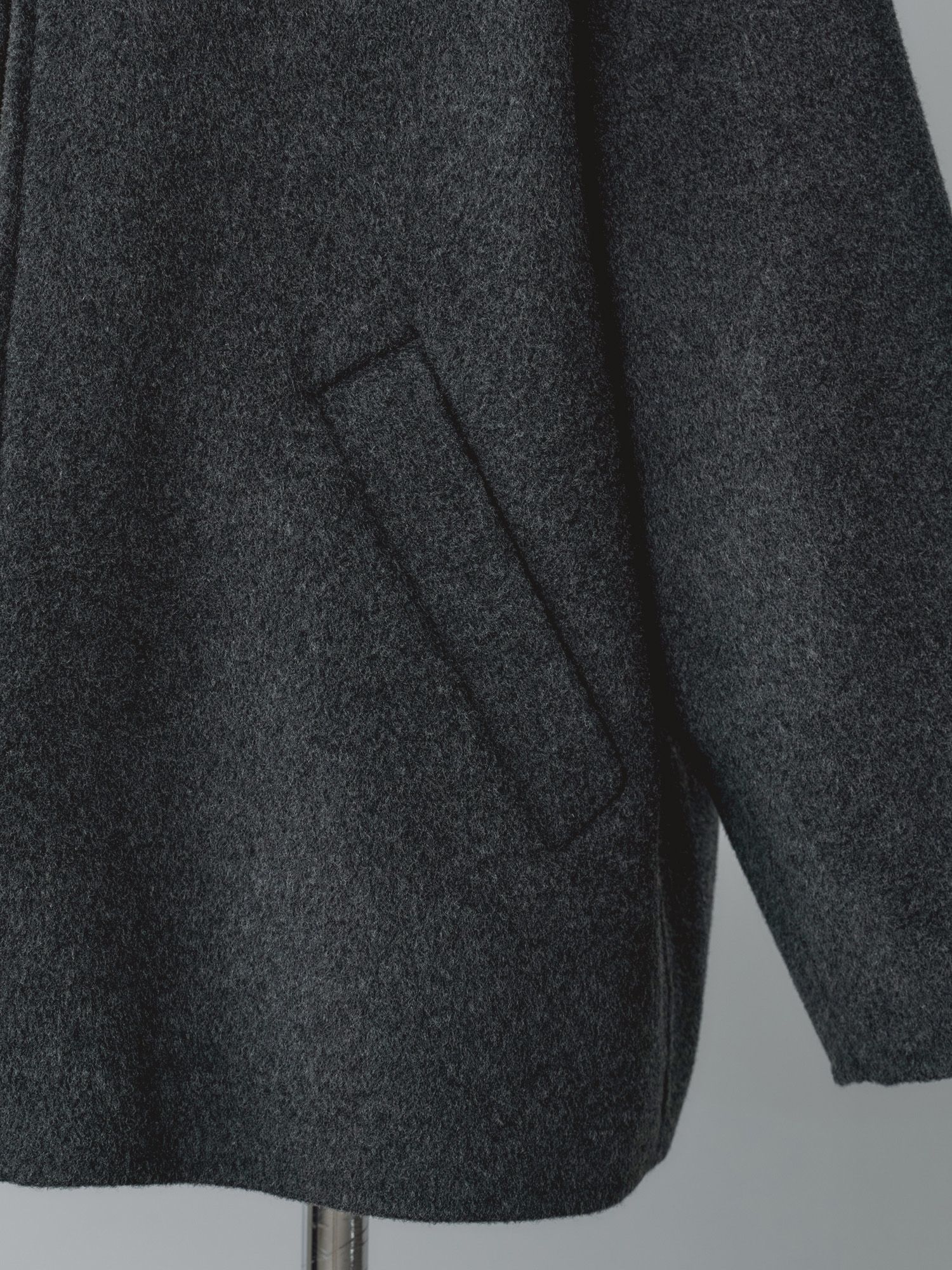crewre online store / リバーフーデッドミドルコート