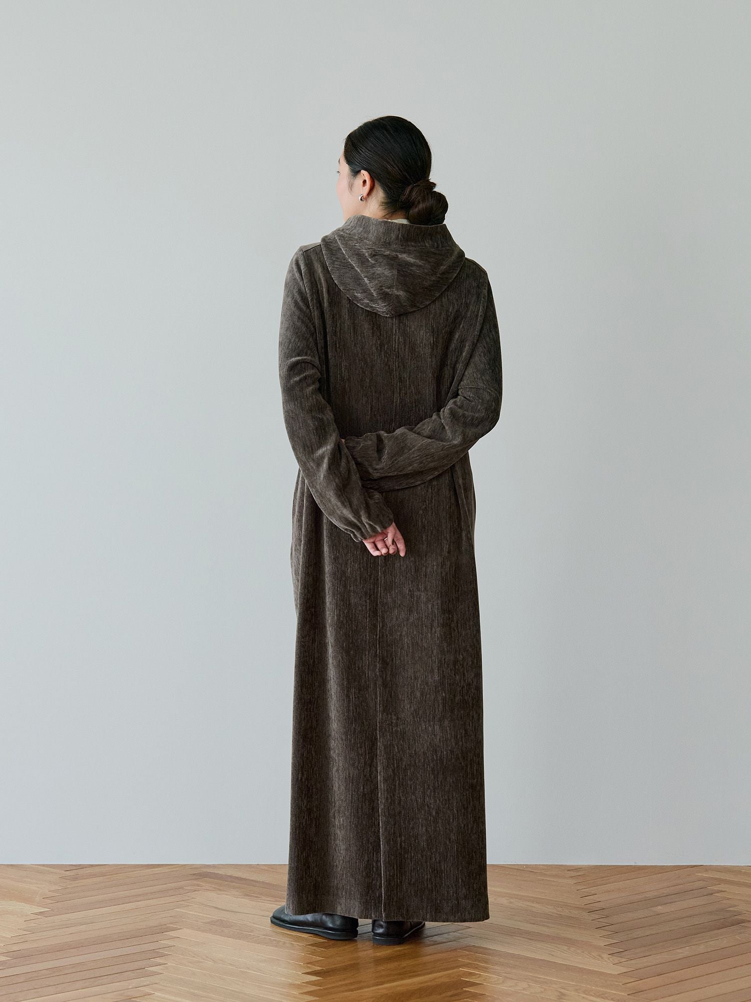crewre online store / ベルベットフードワンピース