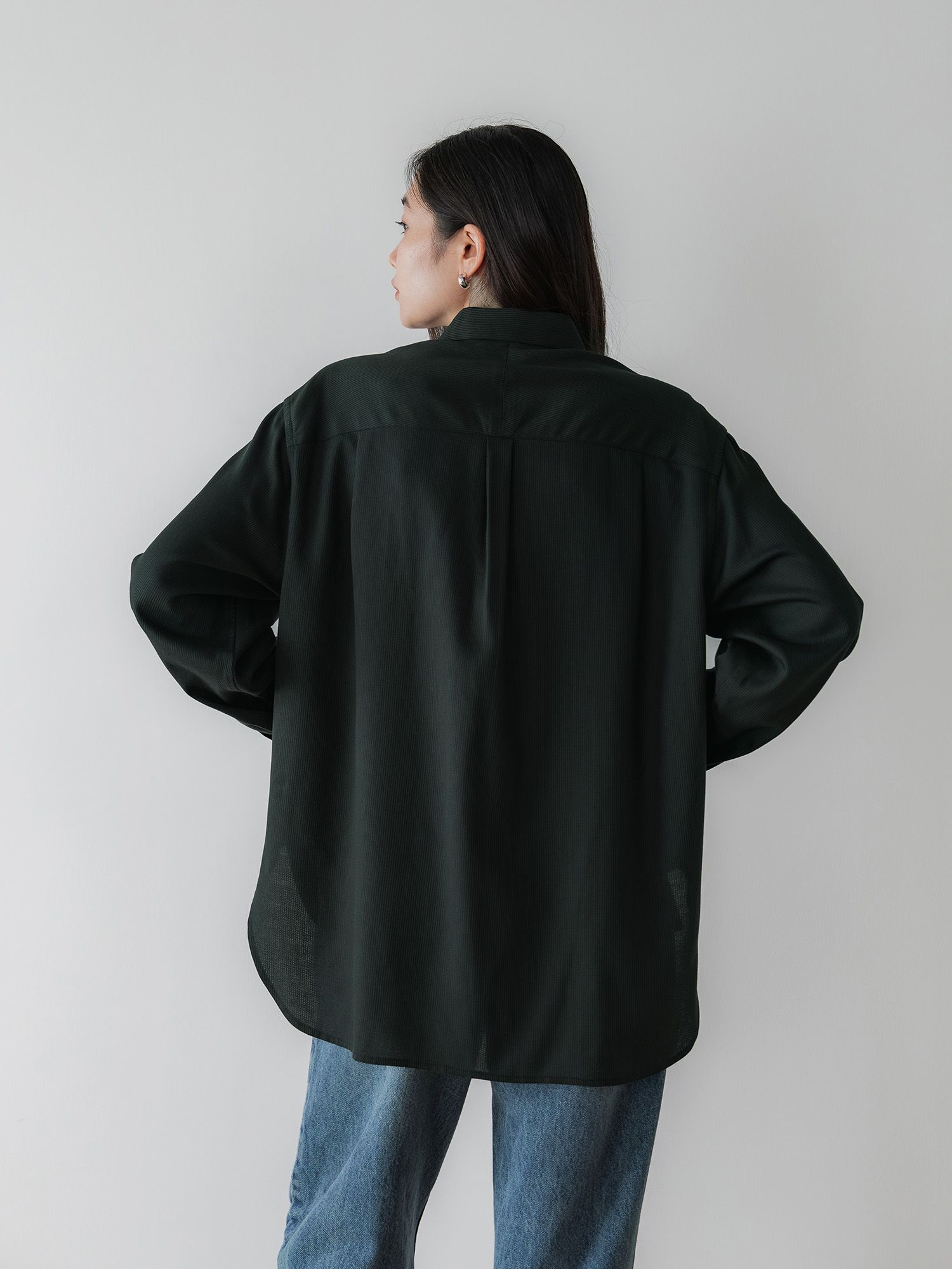 H168 B77 W60 H86 / 着用サイズ : size2