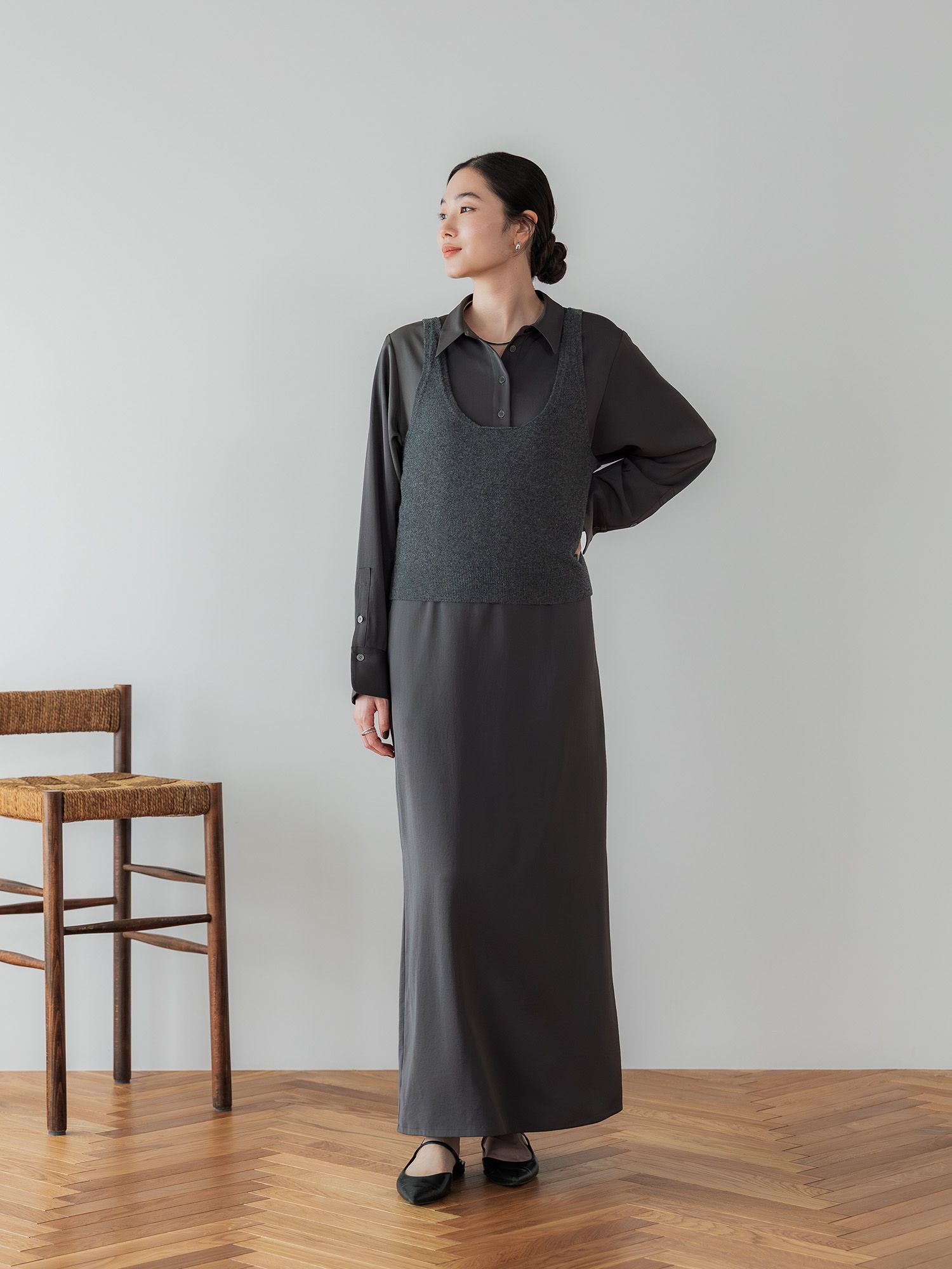 H168 B77 W60 H86 / 着用サイズ : size3