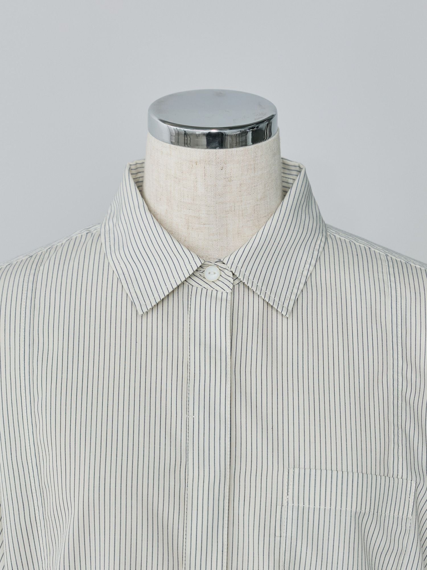 ストライプパネルシームシャツ