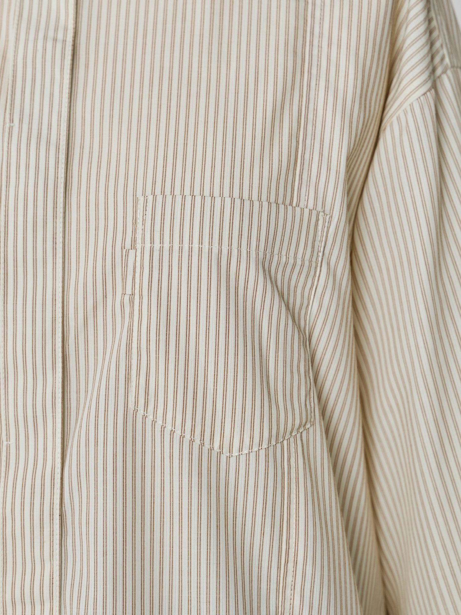 ストライプパネルシームシャツ