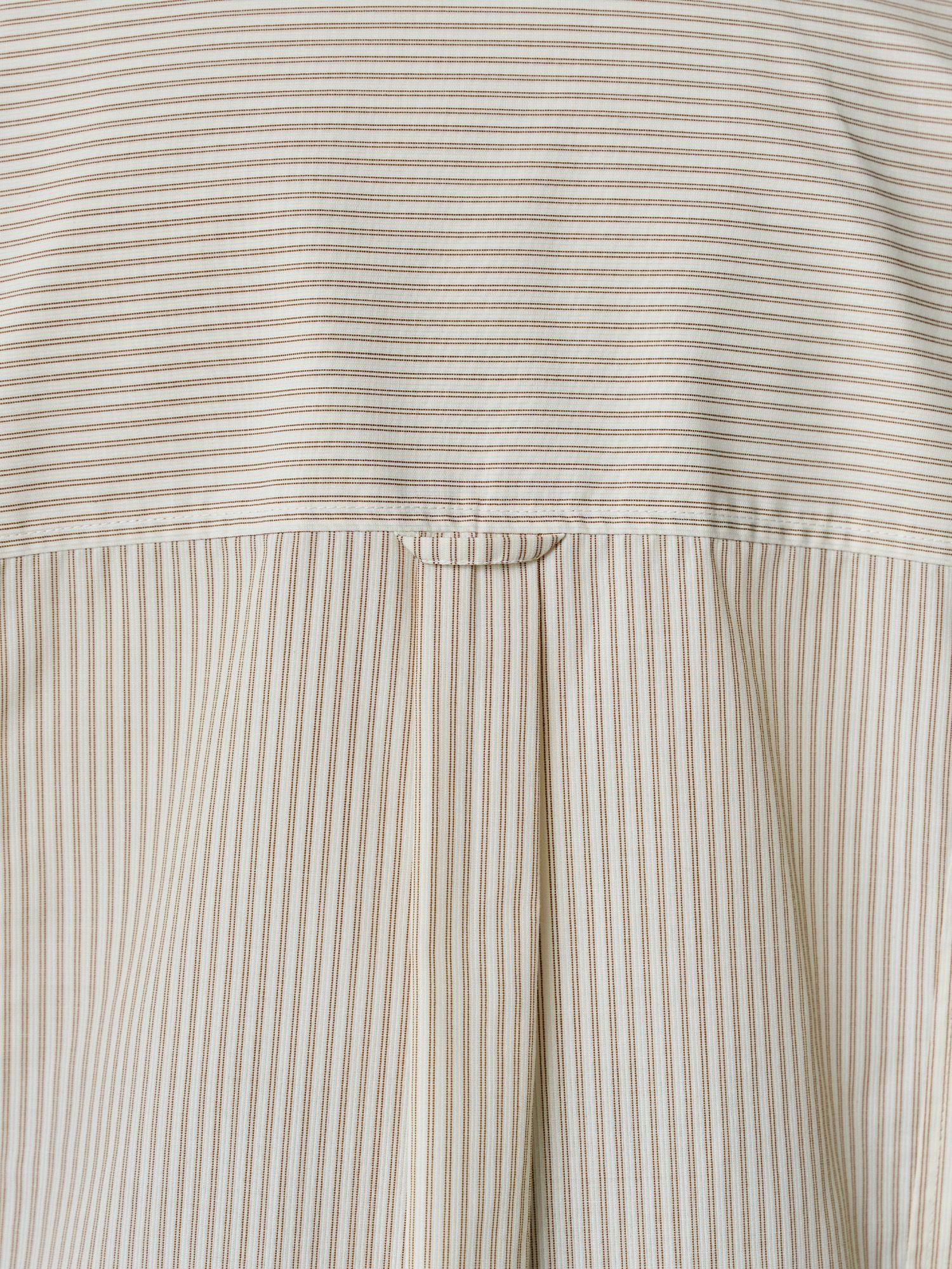 ストライプパネルシームシャツ