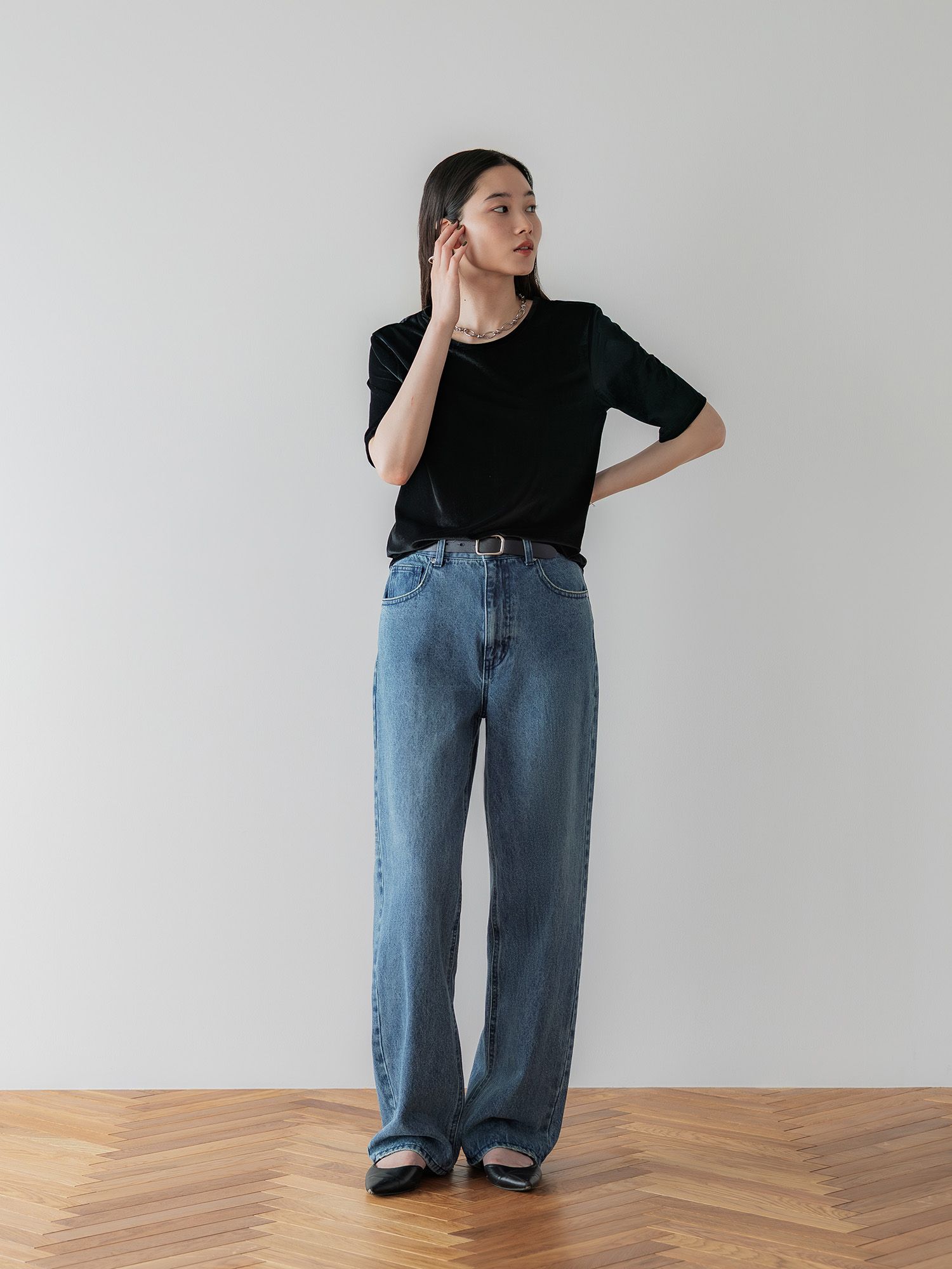 H168 B77 W60 H86 / 着用サイズ : size2