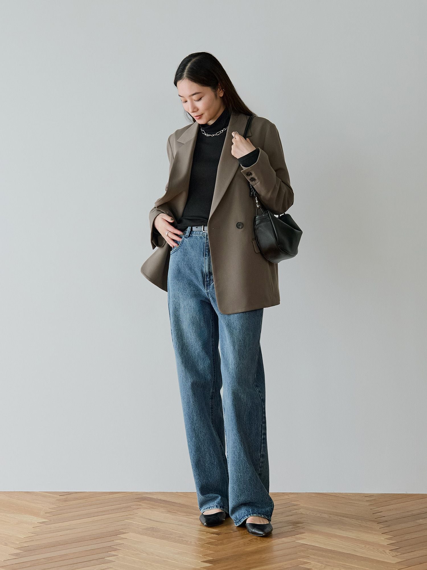 H168 B77 W60 H86 / 着用サイズ : size2