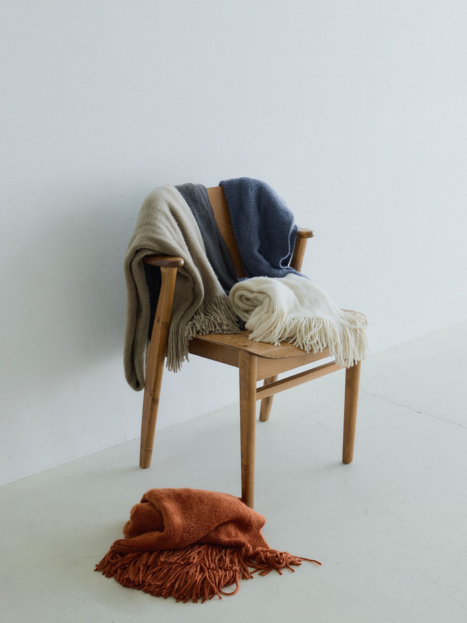 モイストタッチボリュームストール