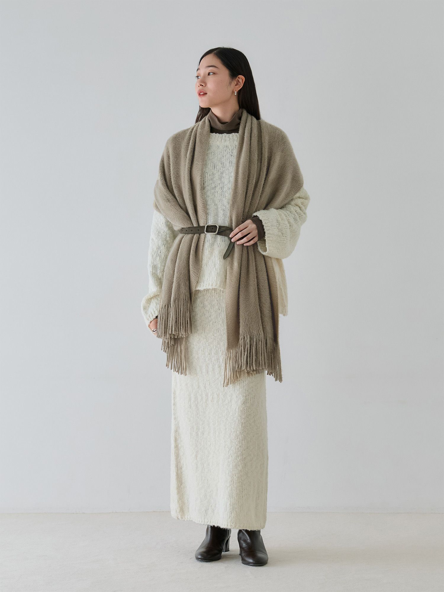 H168 B77 W60 H86 / 着用サイズ : free