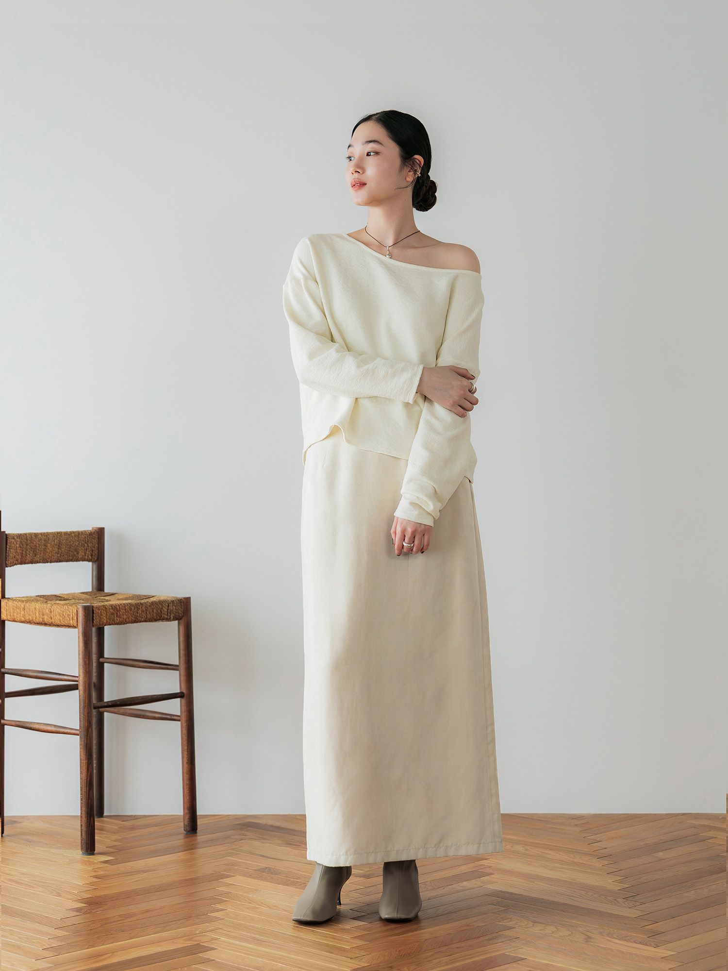 H168 B77 W60 H86 / 着用サイズ : size2