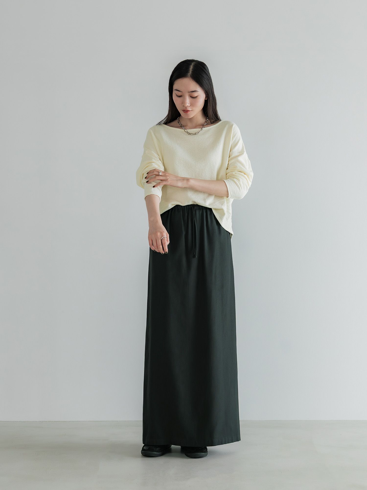 H168 B77 W60 H86 / 着用サイズ : size2