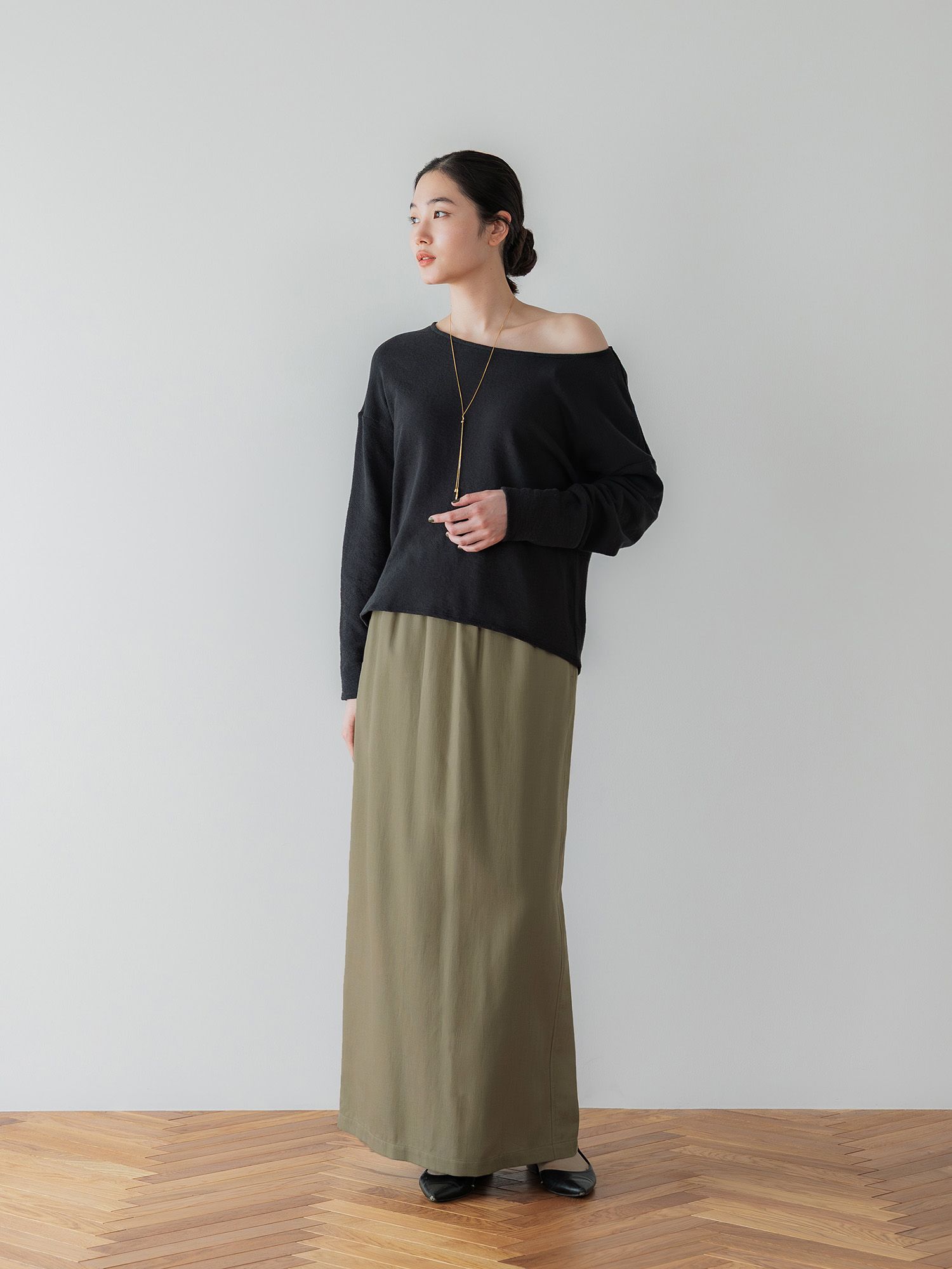 H168 B77 W60 H86 / 着用サイズ : size2