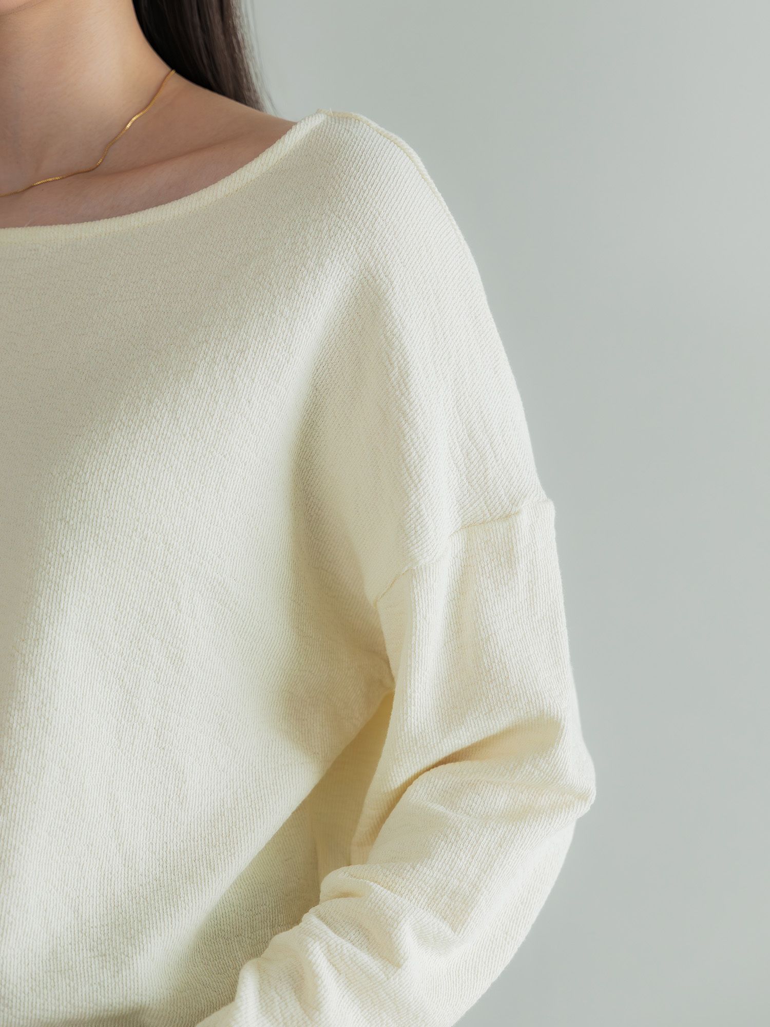 H168 B77 W60 H86 / 着用サイズ : size2