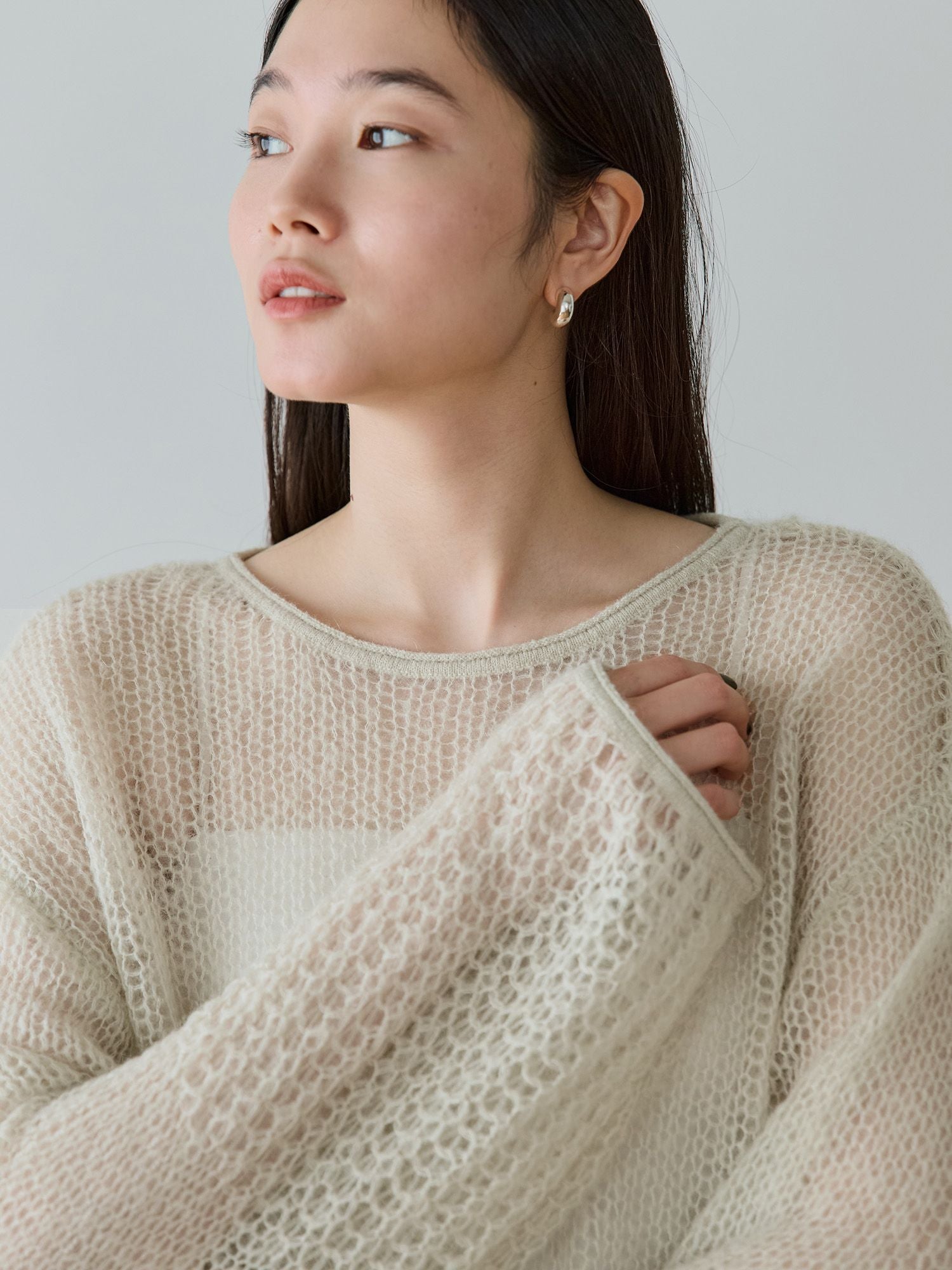 H168 B77 W60 H86 / 着用サイズ : long