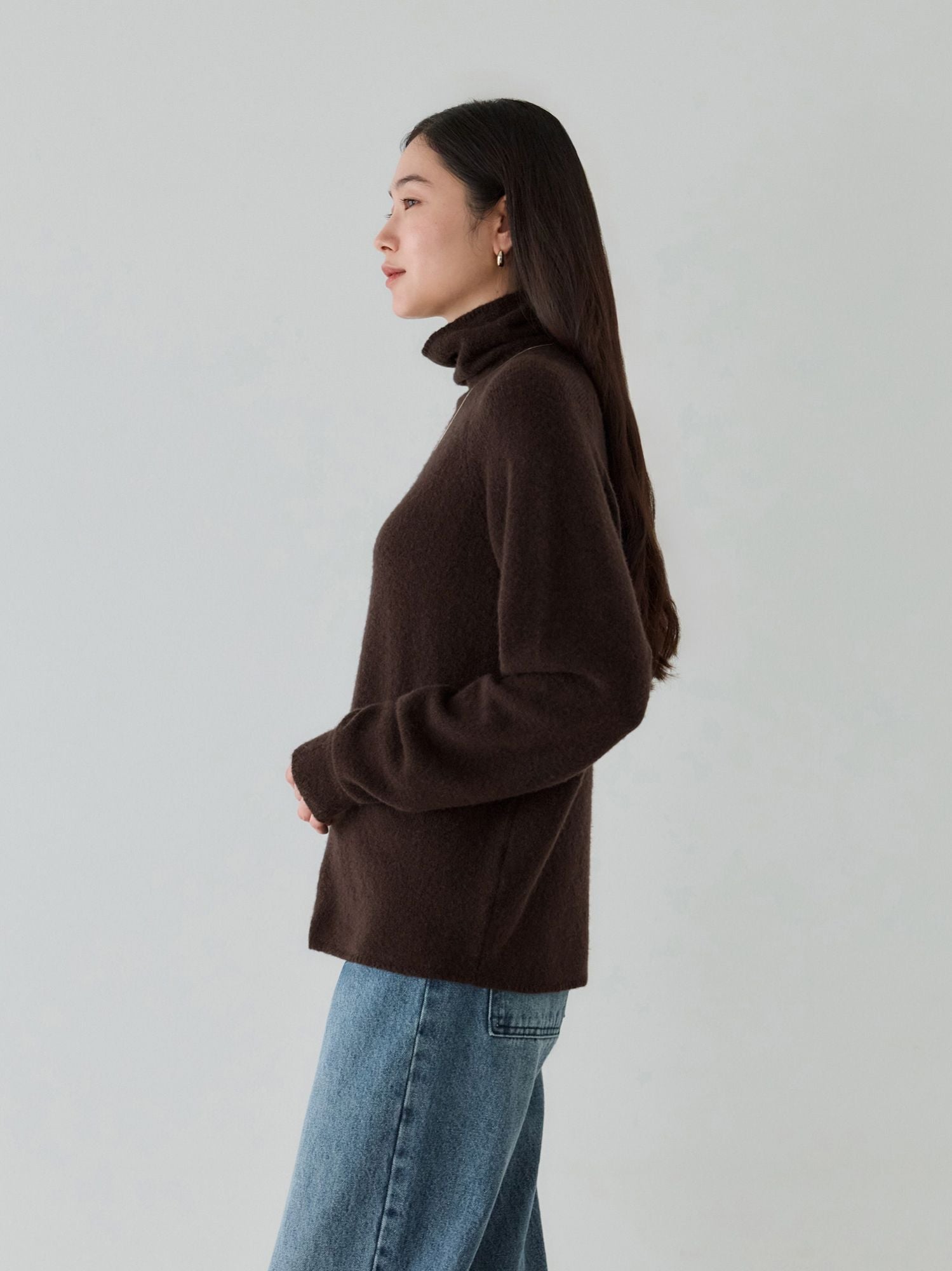 H168 B77 W60 H86 / 着用サイズ : size3