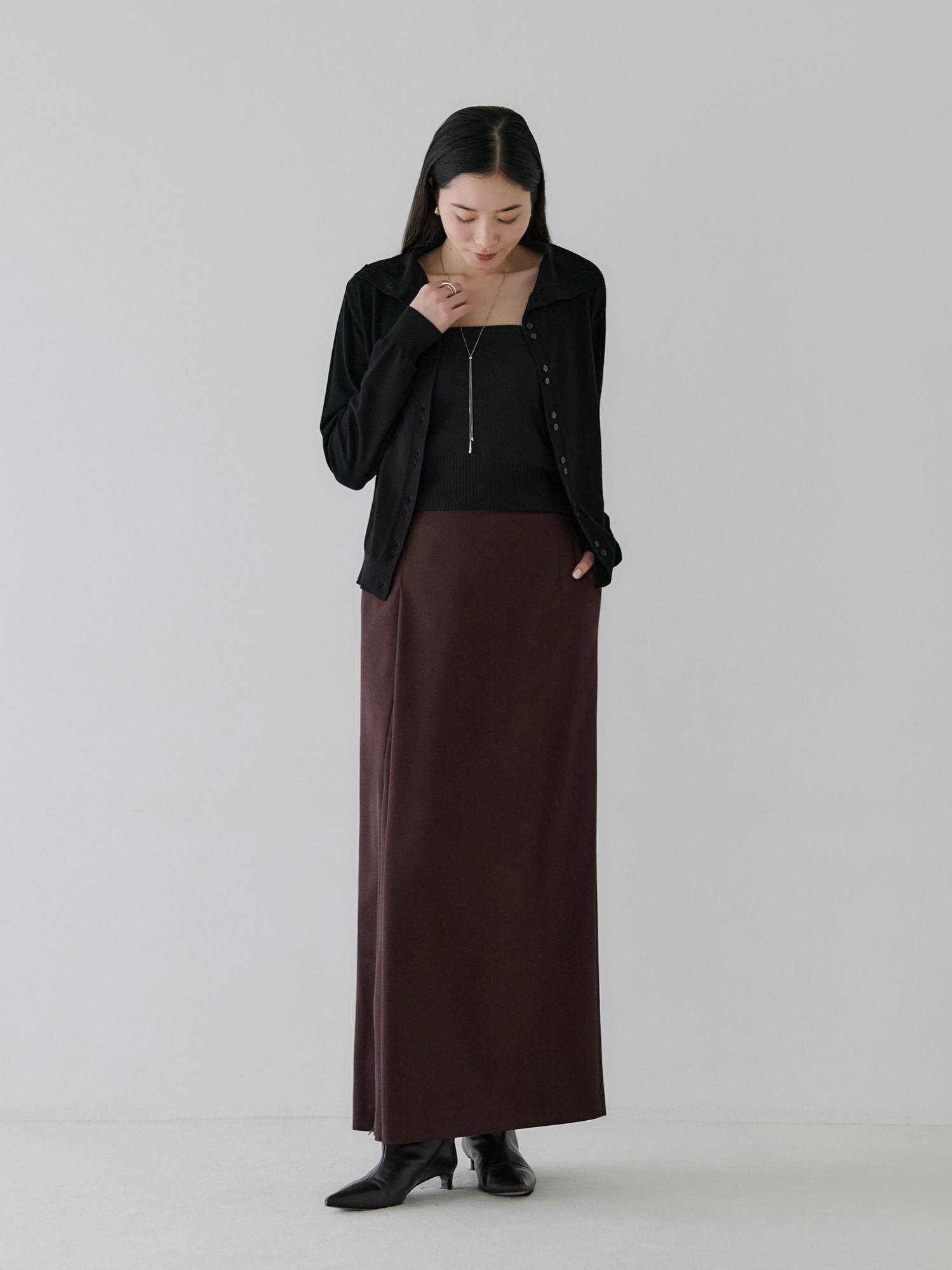 H168 B77 W60 H86 / 着用サイズ : size2