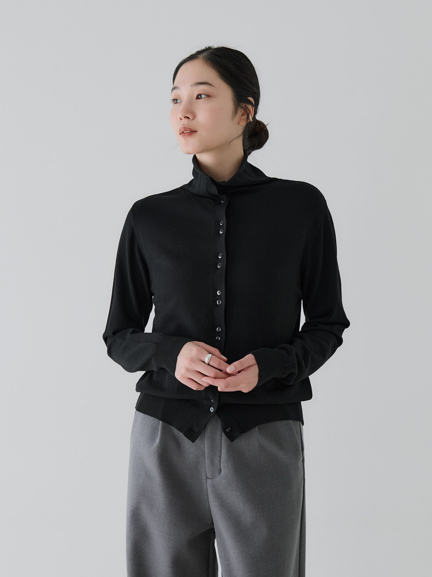 H168 B77 W60 H86 / 着用サイズ : size2