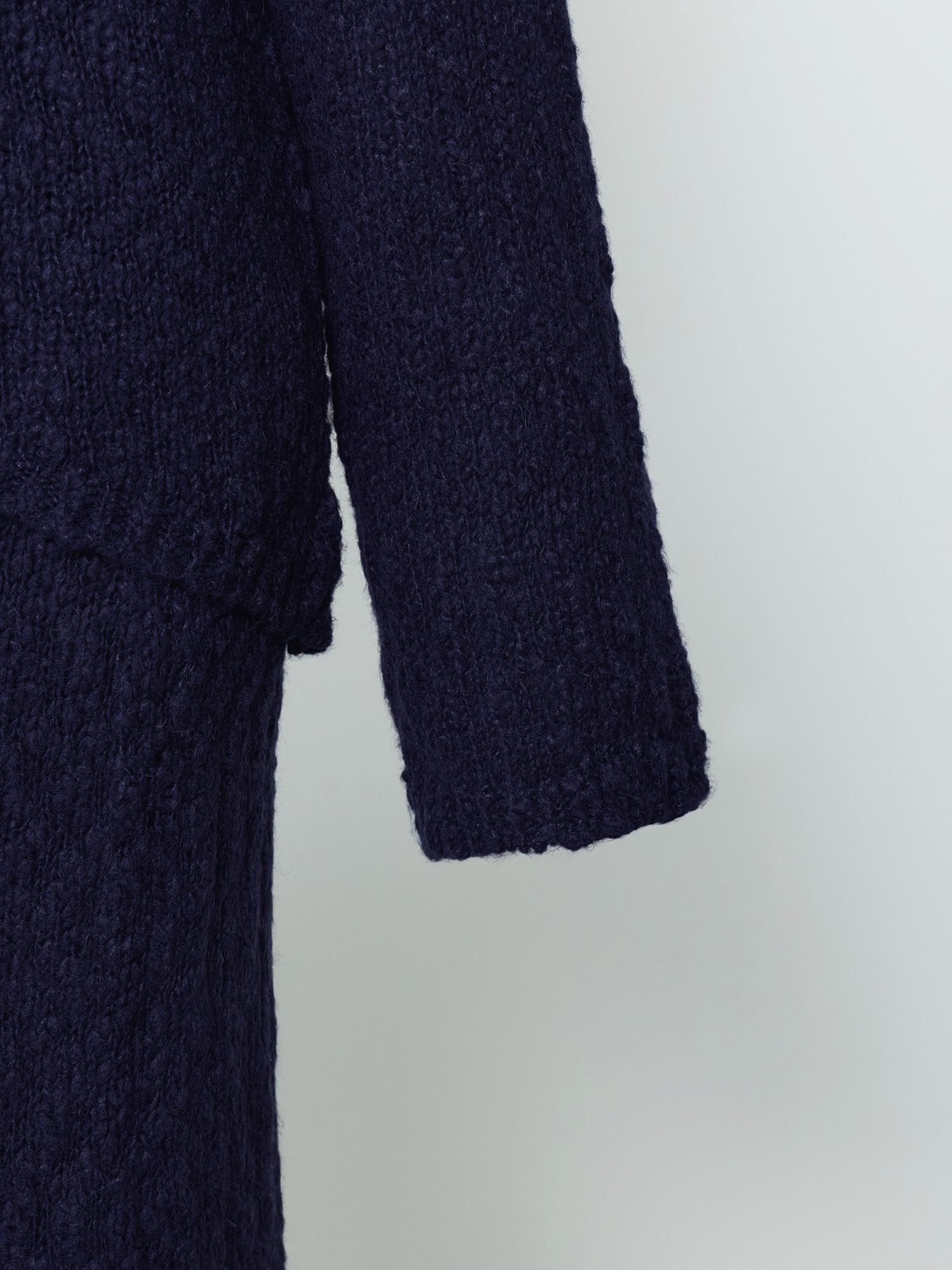 ロービングスラブルーズニット