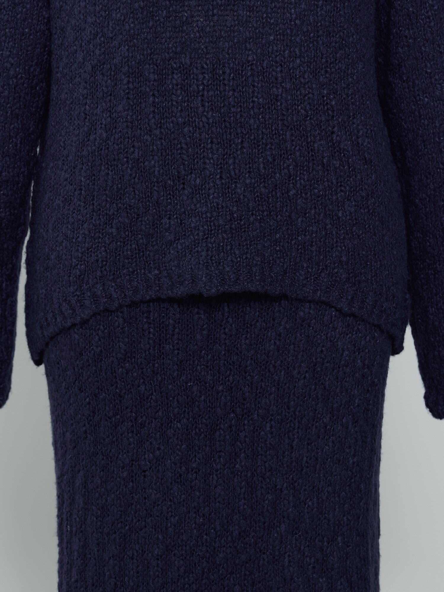 ロービングスラブルーズニット