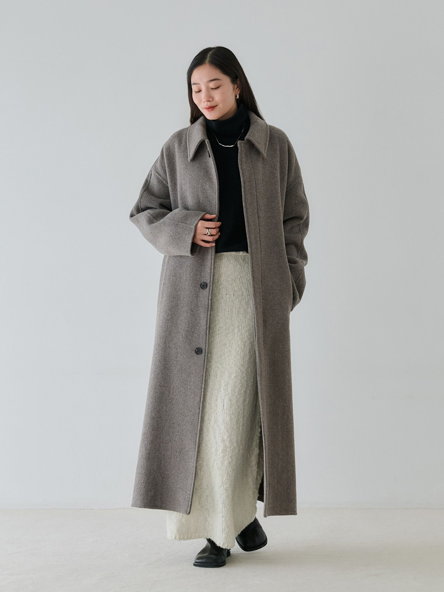 H168 B77 W60 H86 / 着用サイズ : サンプル