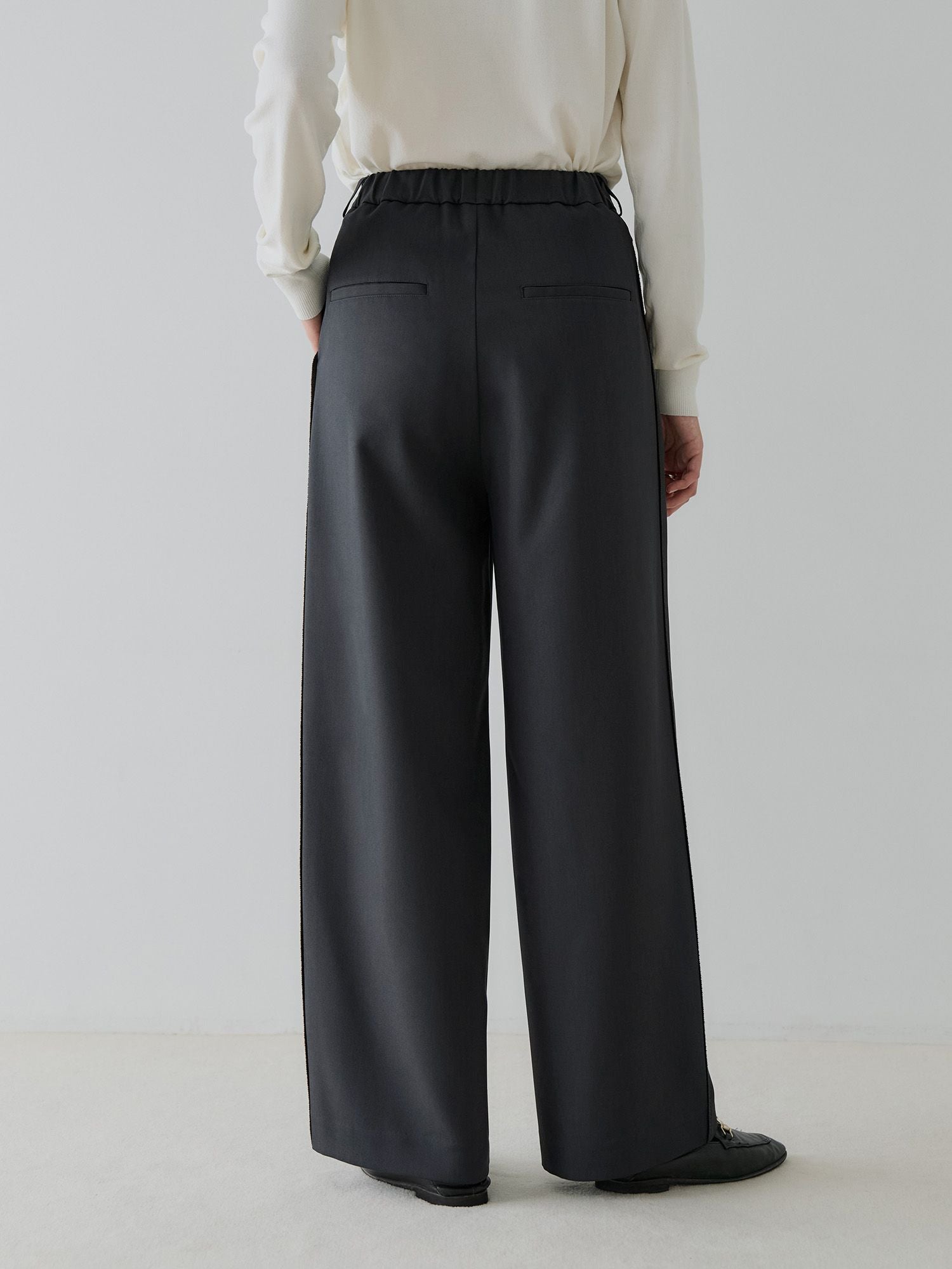 H170 B78 W59 H85 / 着用サイズ : size2