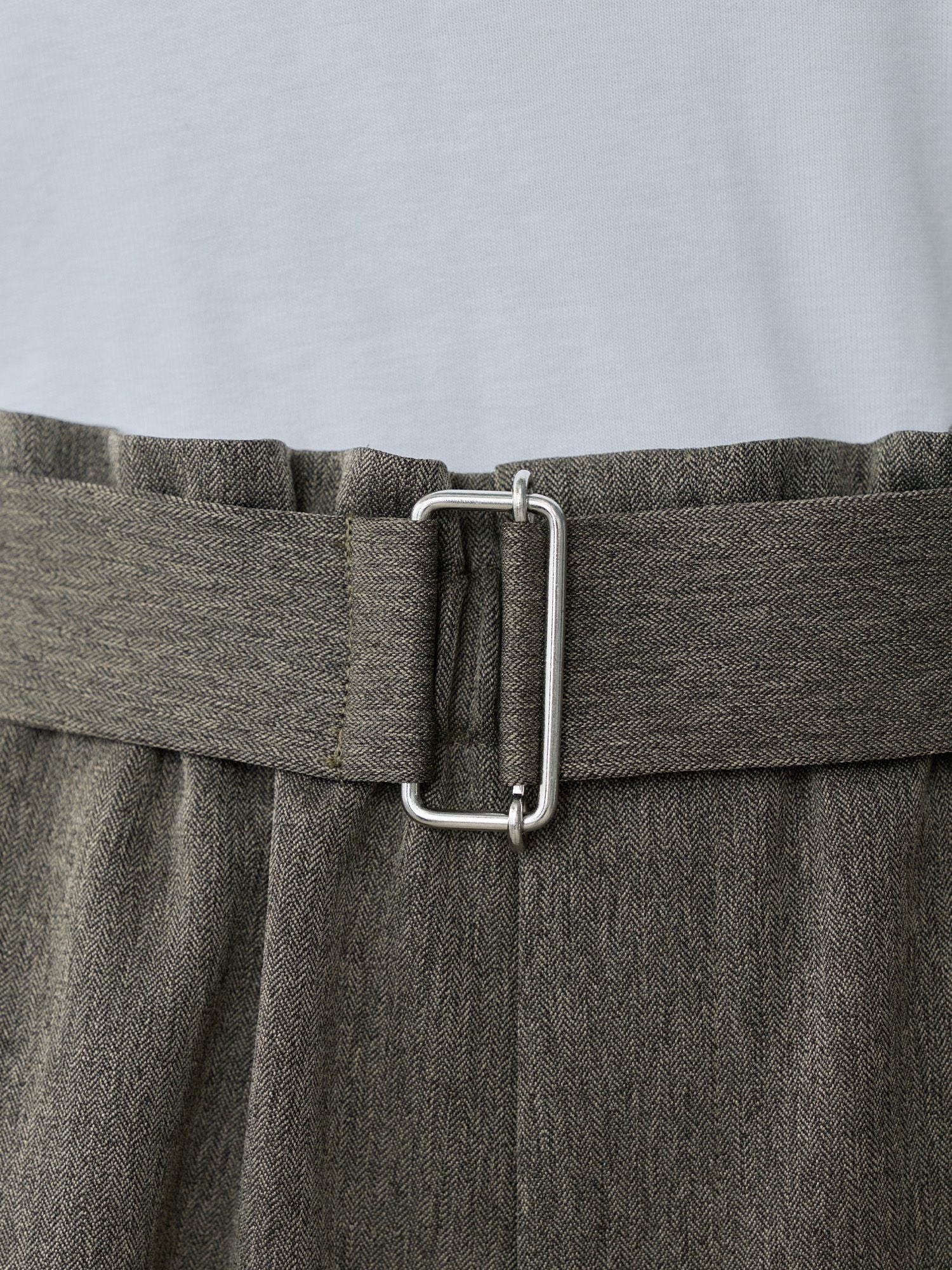 フリーウエストベルテッドパンツ