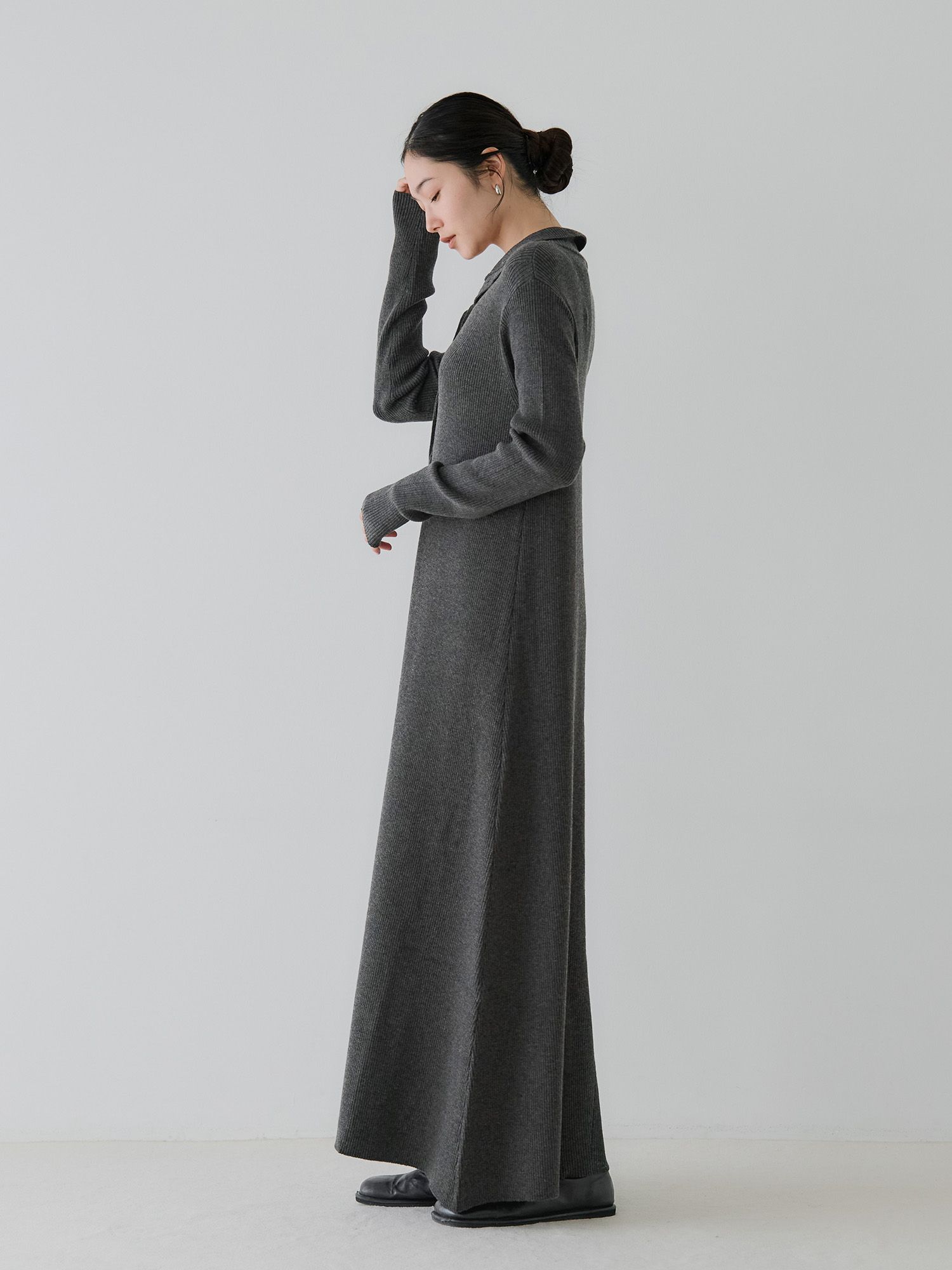 crewre online store / フロントフライニットワンピース
