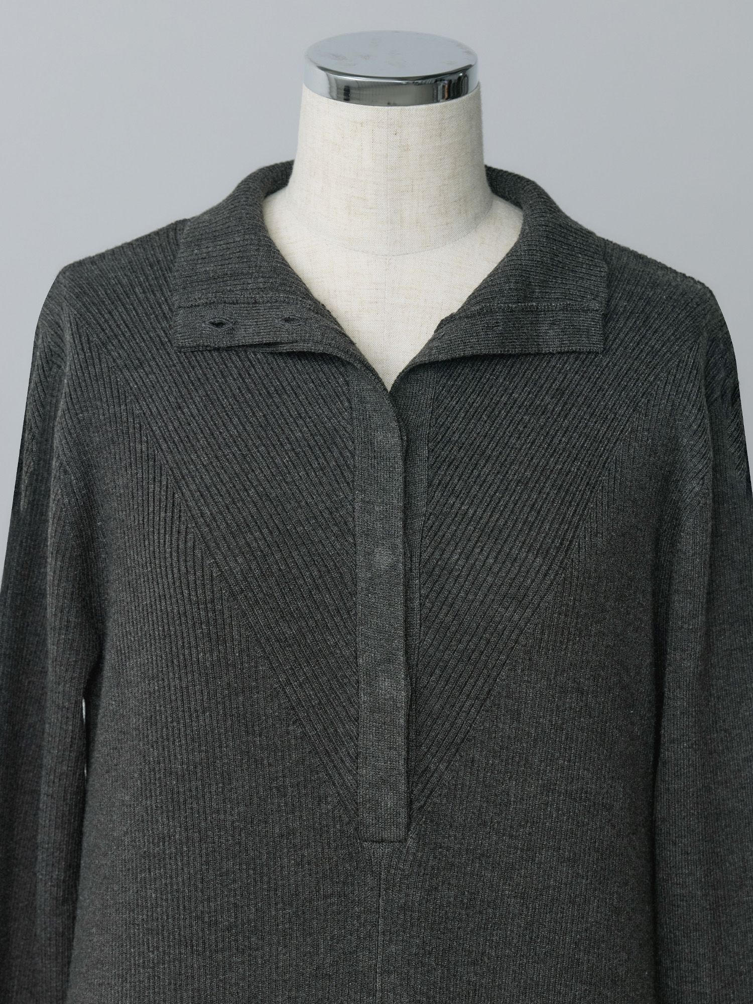 フロントフライニットワンピース