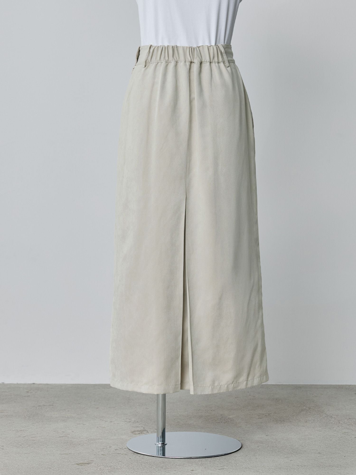 フェイクスウェードIラインスカート