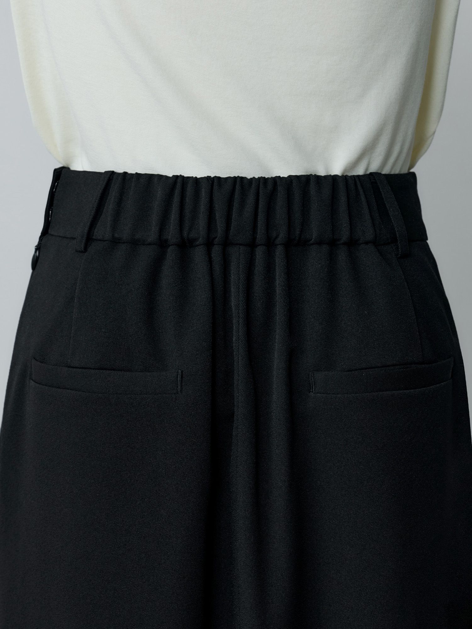 3wayスリットIラインスカート