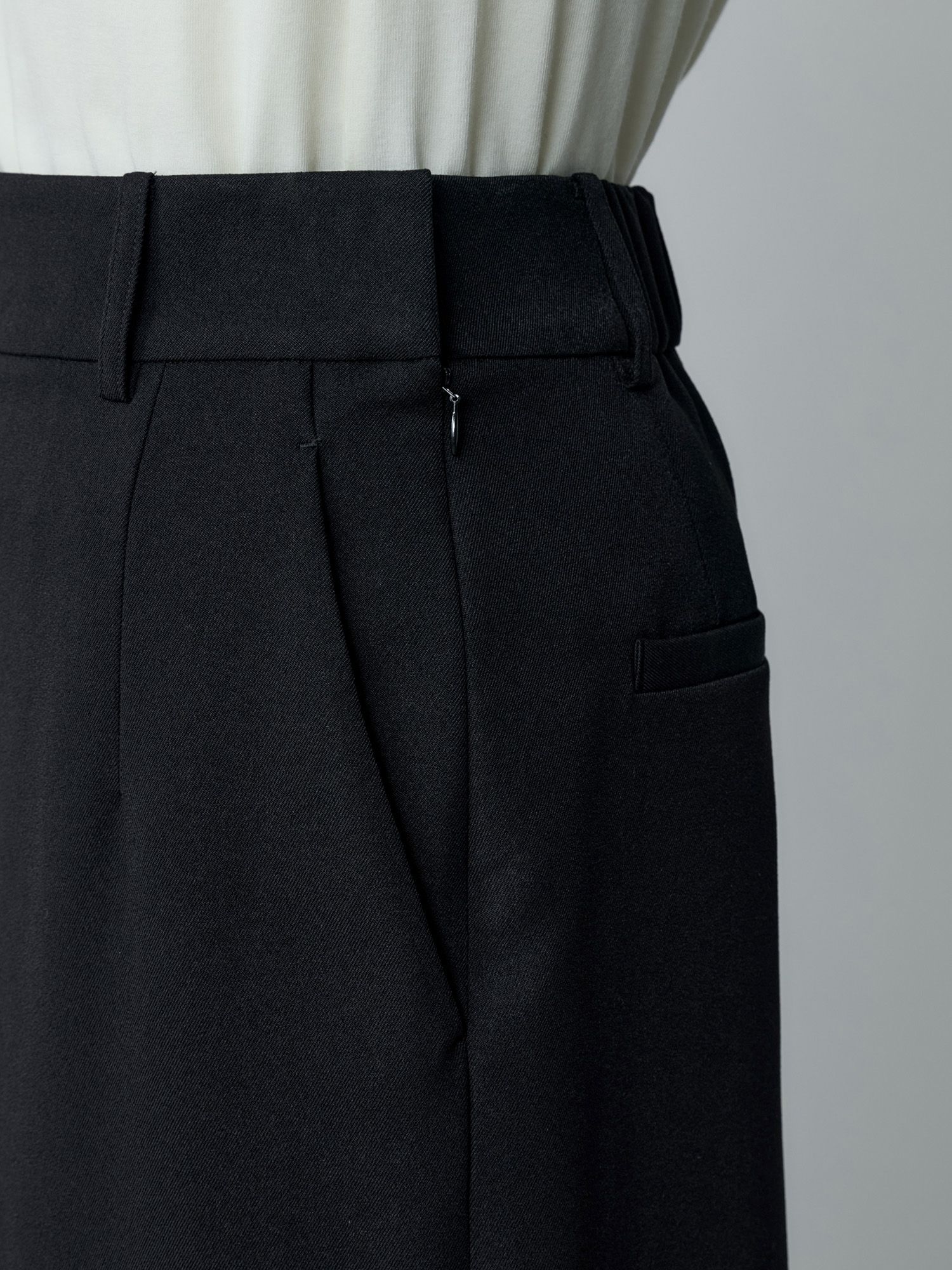 3wayスリットIラインスカート