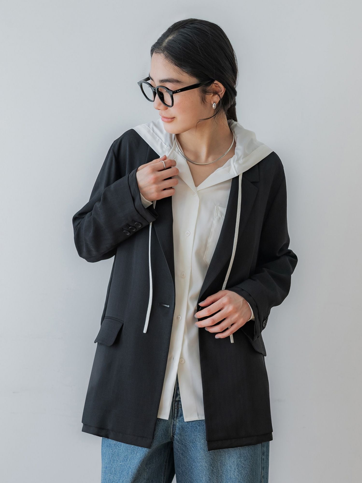 H172 B77 W56.5 H84.5 / 着用サイズ : size2