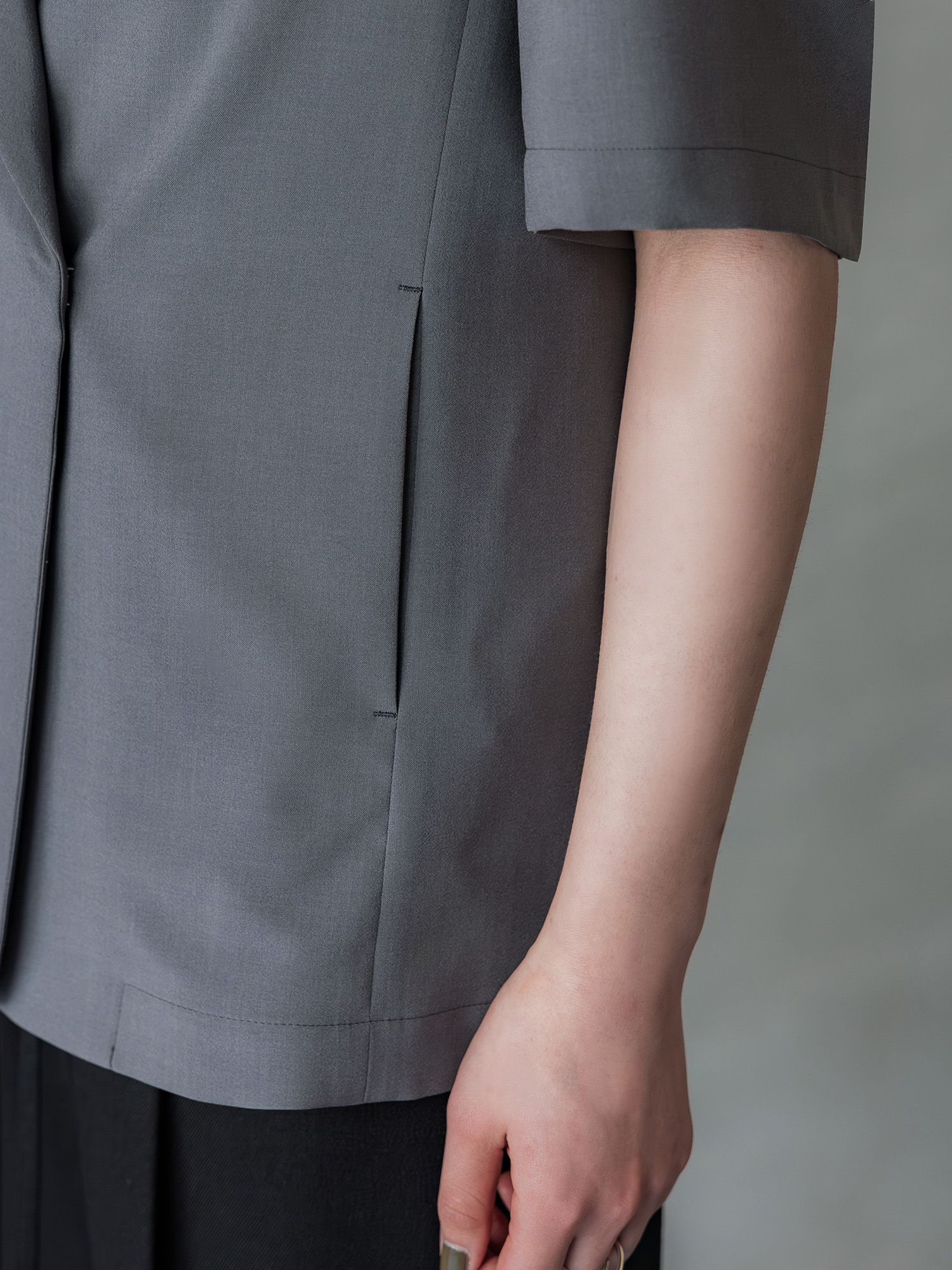 H173 B83 W66 H96 / 着用サイズ : size3