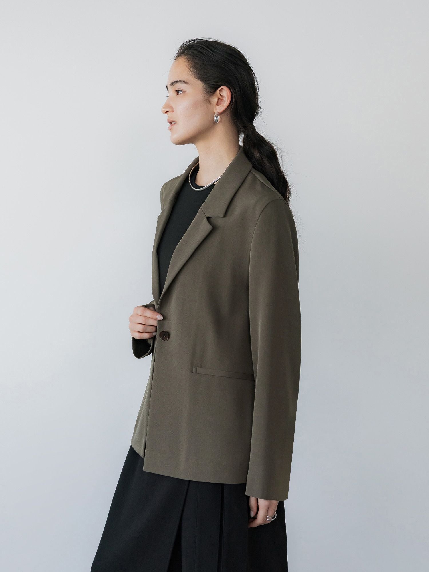 H167 B81 W57 H89 / 着用サイズ : size3