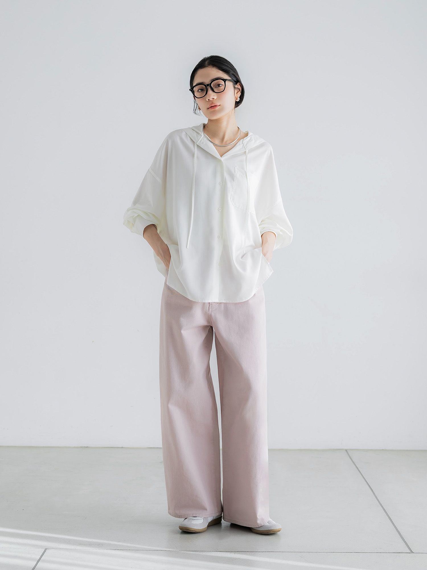 H172 B77 W56.5 H84.5 / 着用サイズ : size2