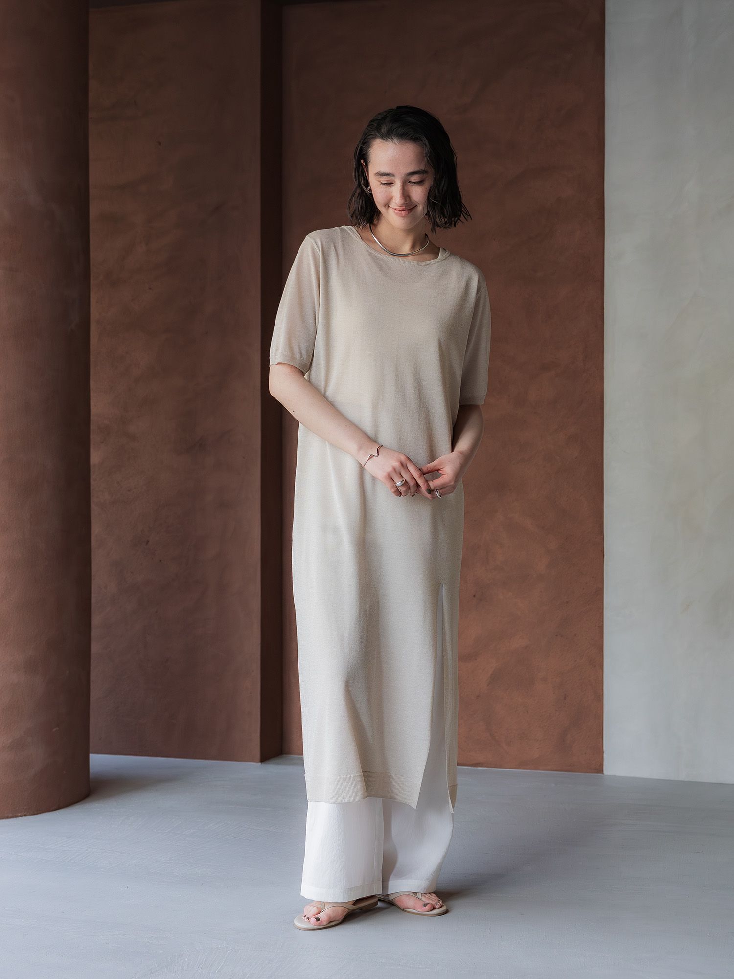 H173 B83 W66 H96 / 着用サイズ : サンプル